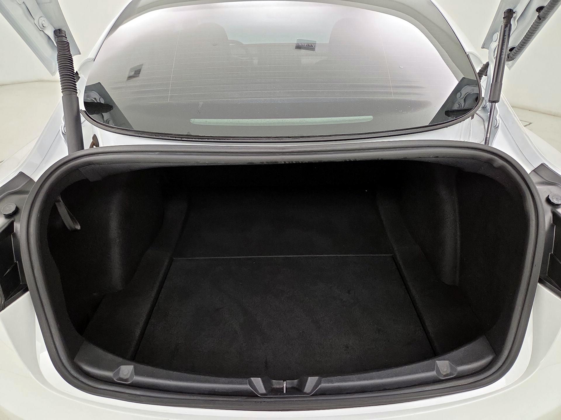 Thumbnail: 2021 Tesla Model 3 - 19