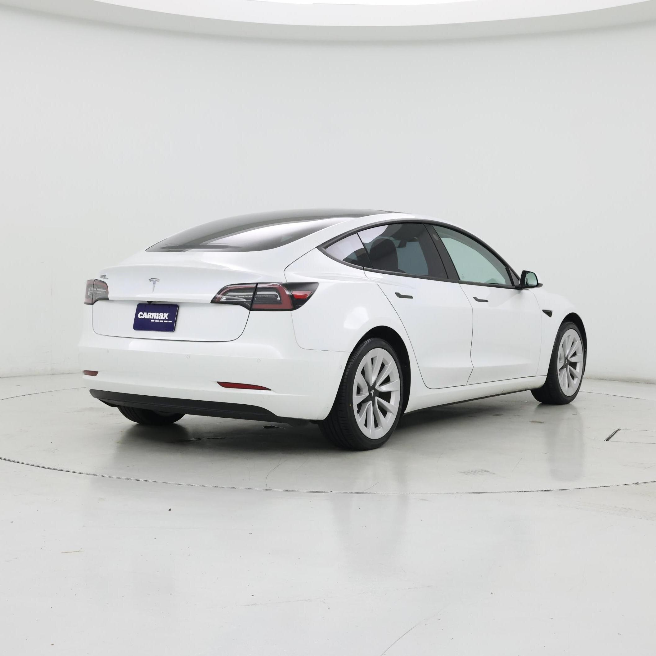 Thumbnail: 2021 Tesla Model 3 - 8