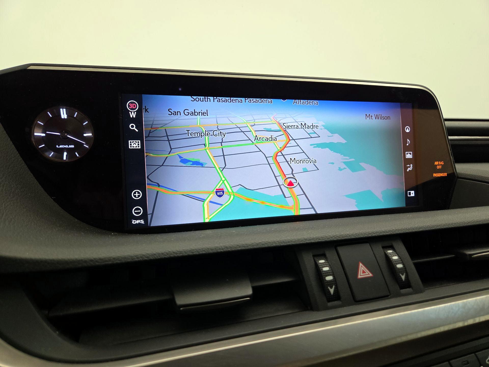 Thumbnail: 2020 Lexus ES - 14