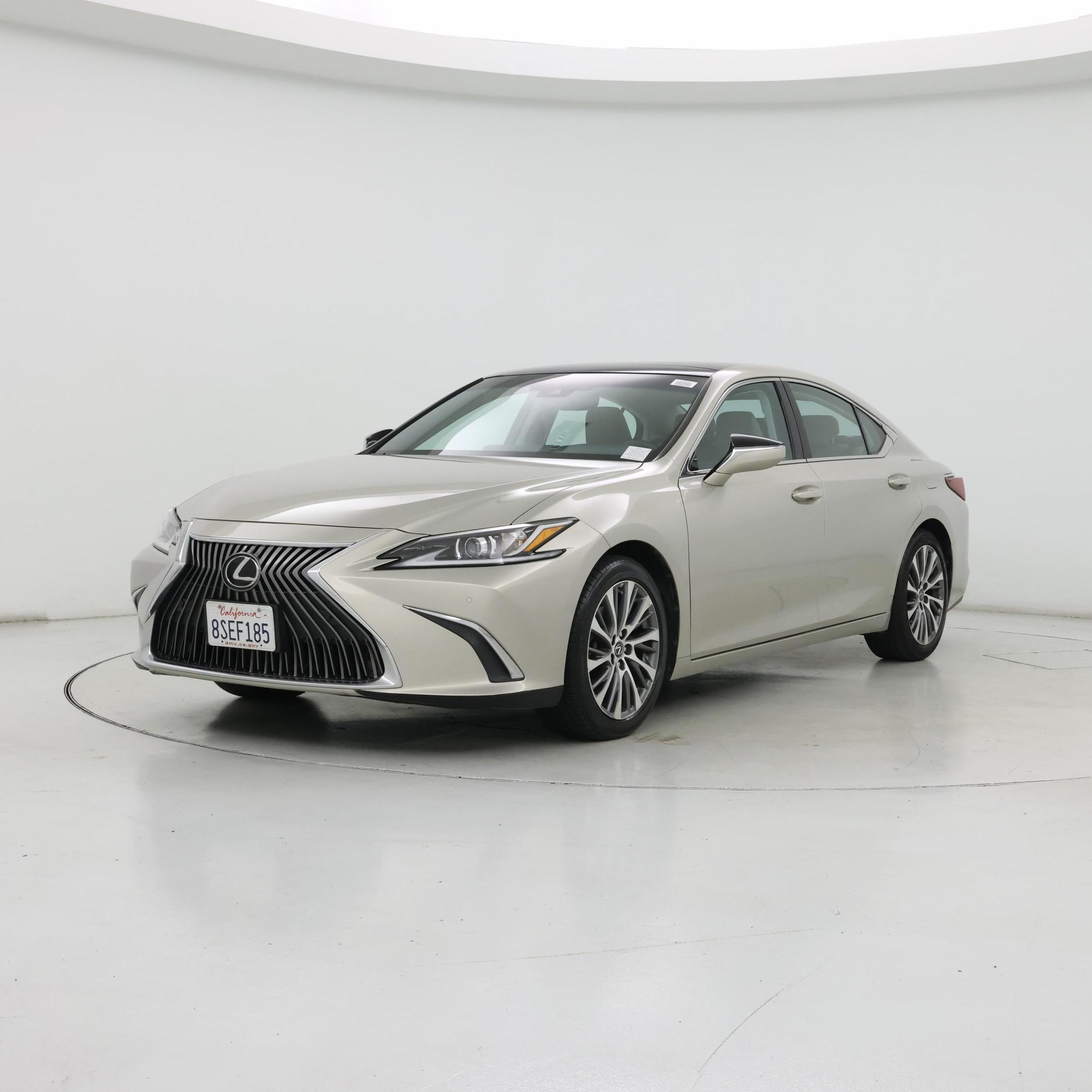 Thumbnail: 2020 Lexus ES - 4
