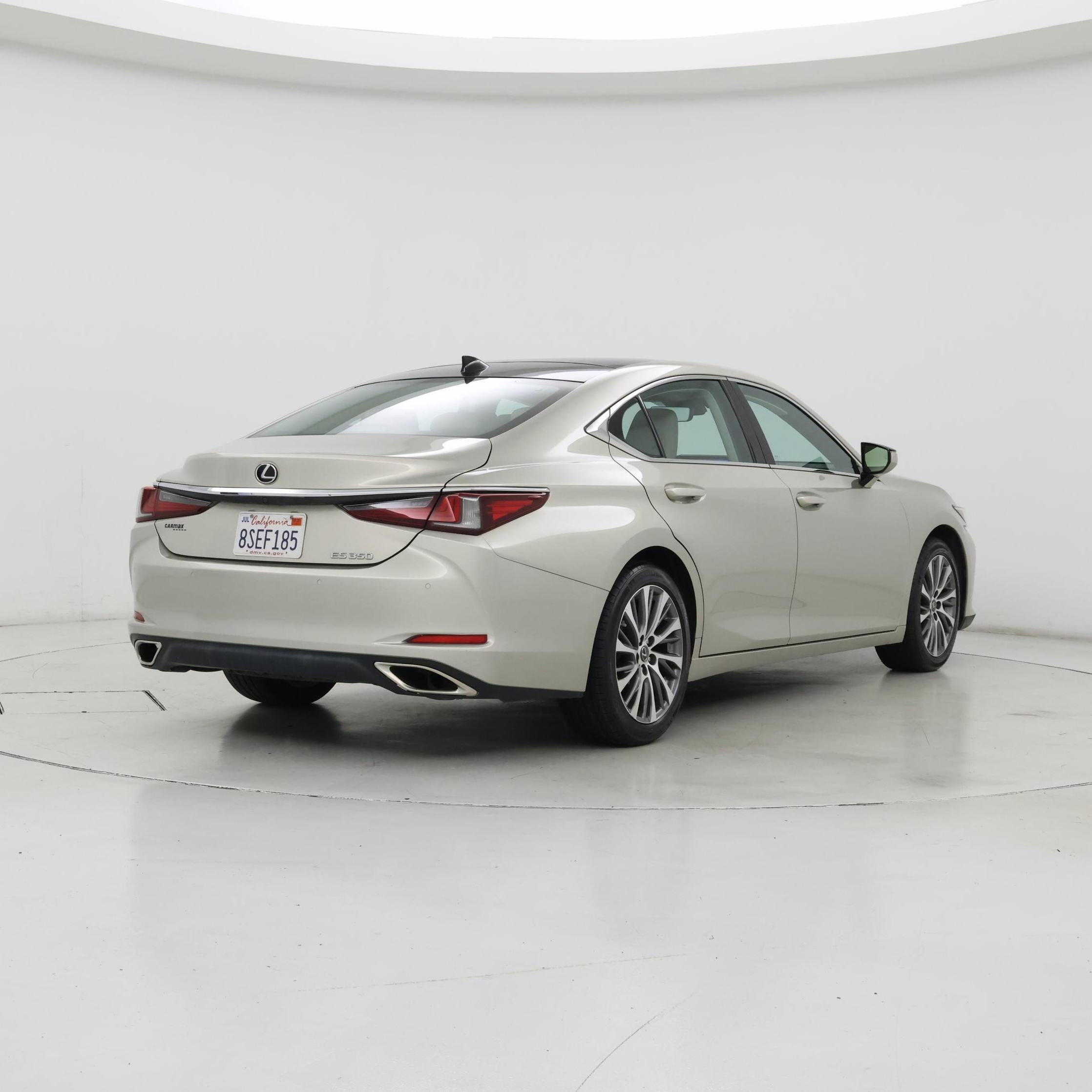 Thumbnail: 2020 Lexus ES - 8