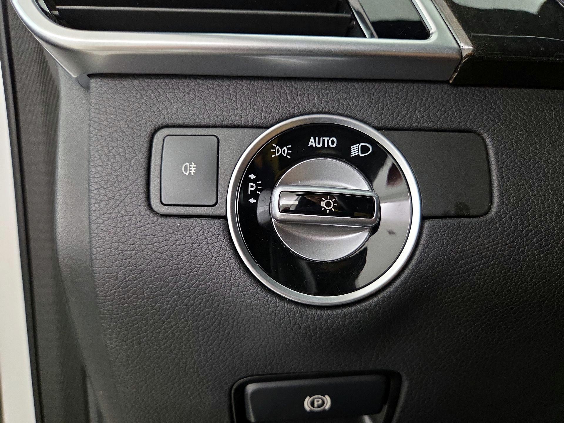 Thumbnail: 2017 Mercedes-Benz GLE - 13