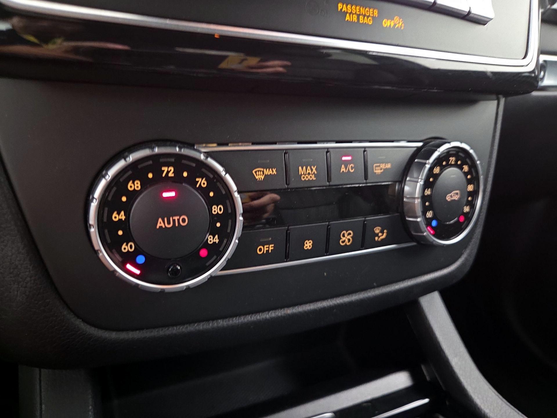 Thumbnail: 2017 Mercedes-Benz GLE - 17