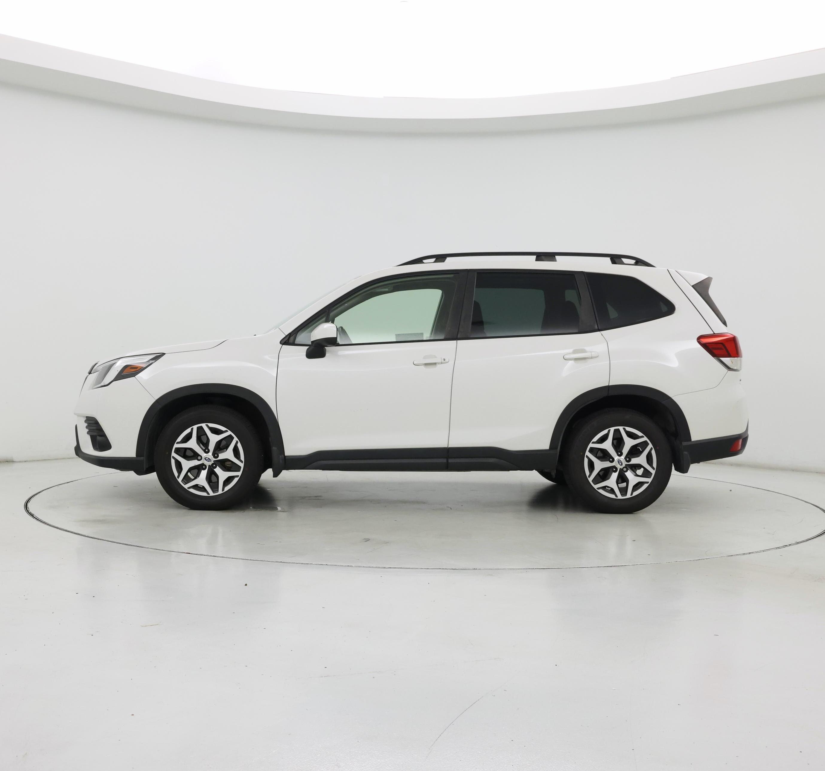 Thumbnail: 2023 Subaru Forester - 3