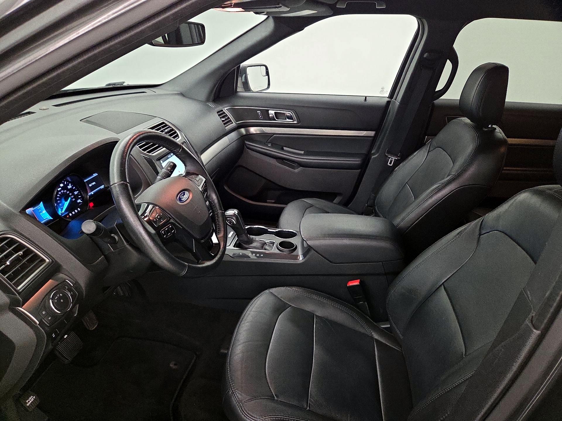 Thumbnail: 2018 Ford Explorer - 11