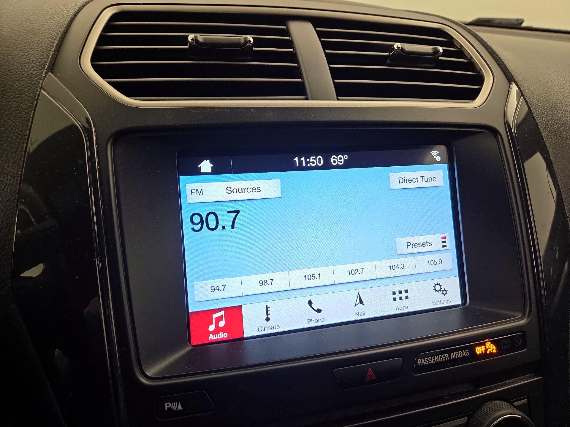 Thumbnail: 2018 Ford Explorer - 16