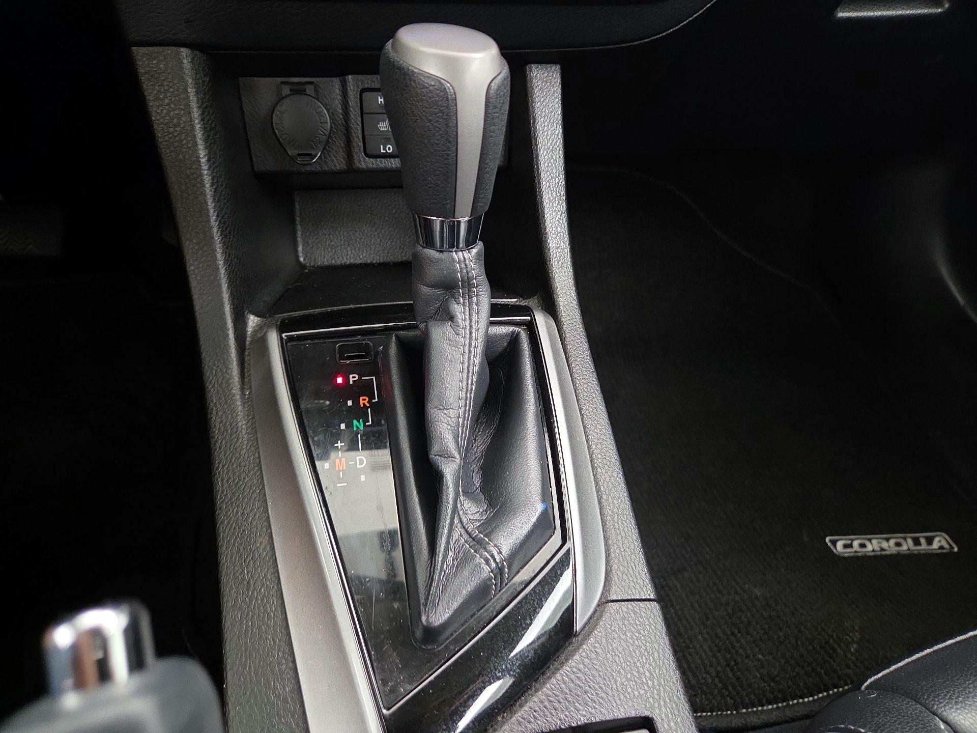 Thumbnail: 2016 Toyota Corolla - 18