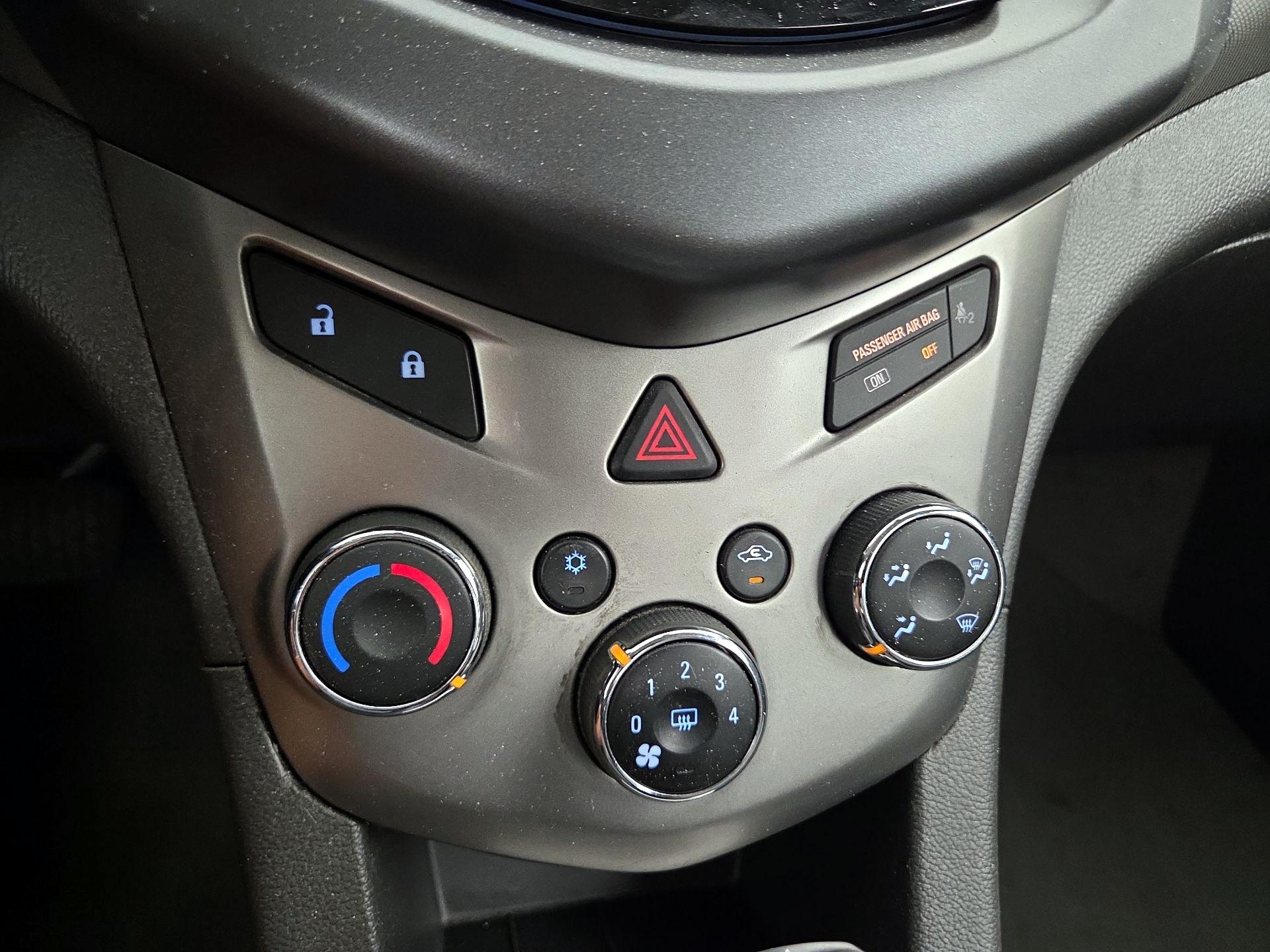 Thumbnail: 2015 Chevrolet Sonic - 15