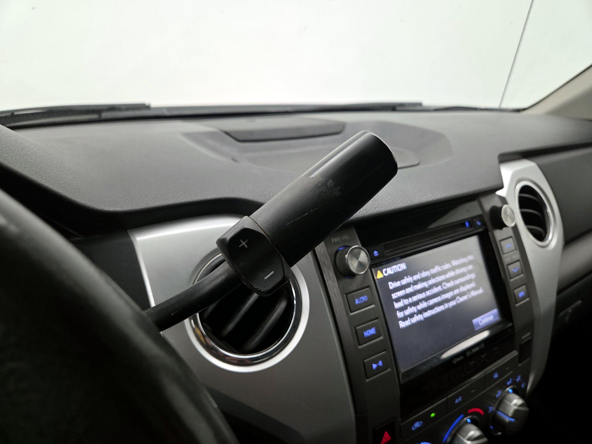 Thumbnail: 2014 Toyota Tundra - 17