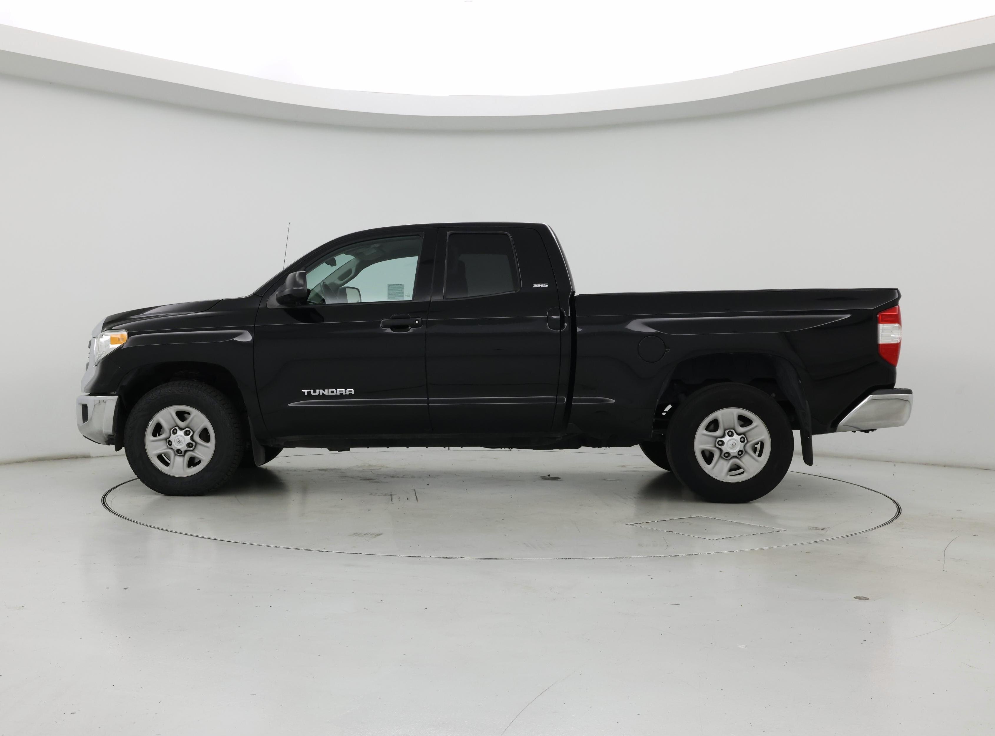 Thumbnail: 2014 Toyota Tundra - 3