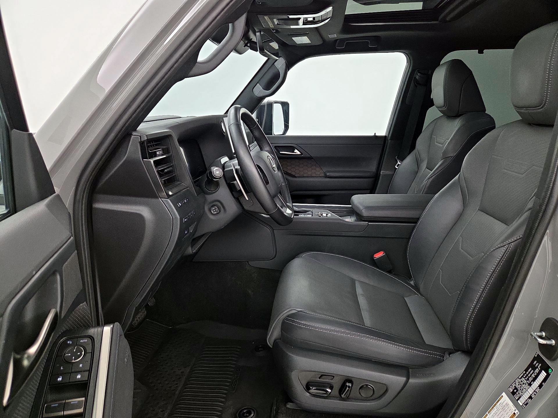 Thumbnail: 2024 Lexus GX - 11