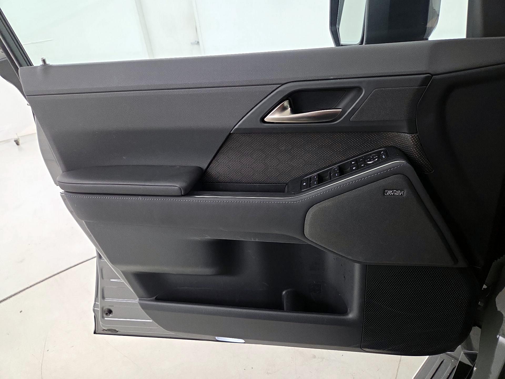 Thumbnail: 2024 Lexus GX - 12