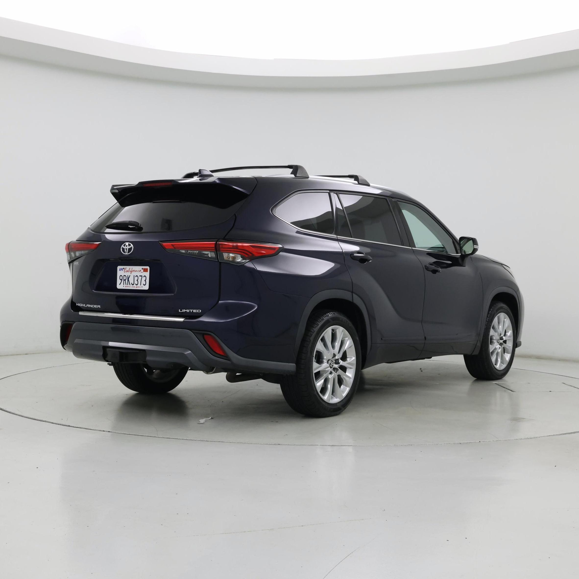 Thumbnail: 2022 Toyota Highlander - 8