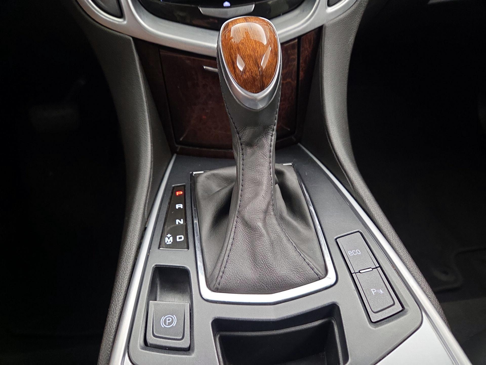 Thumbnail: 2016 Cadillac SRX - 18