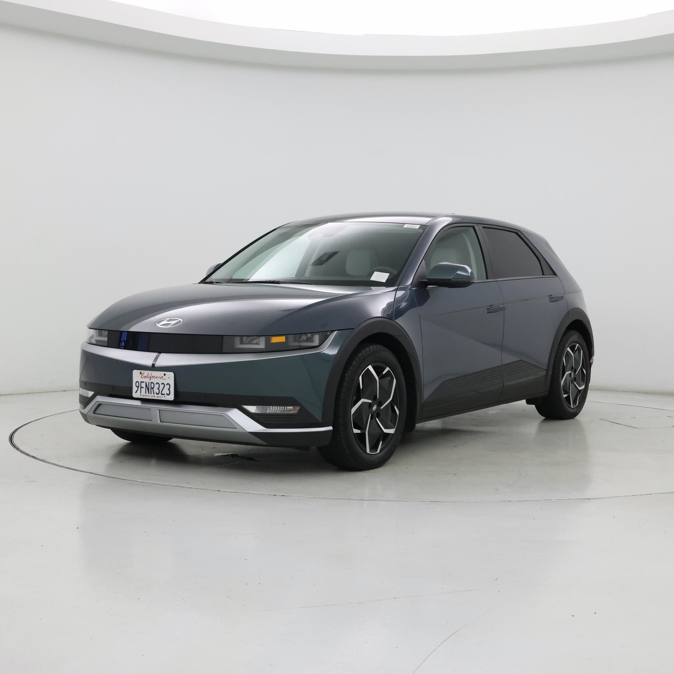 Thumbnail: 2023 Hyundai Ioniq 5 - 4