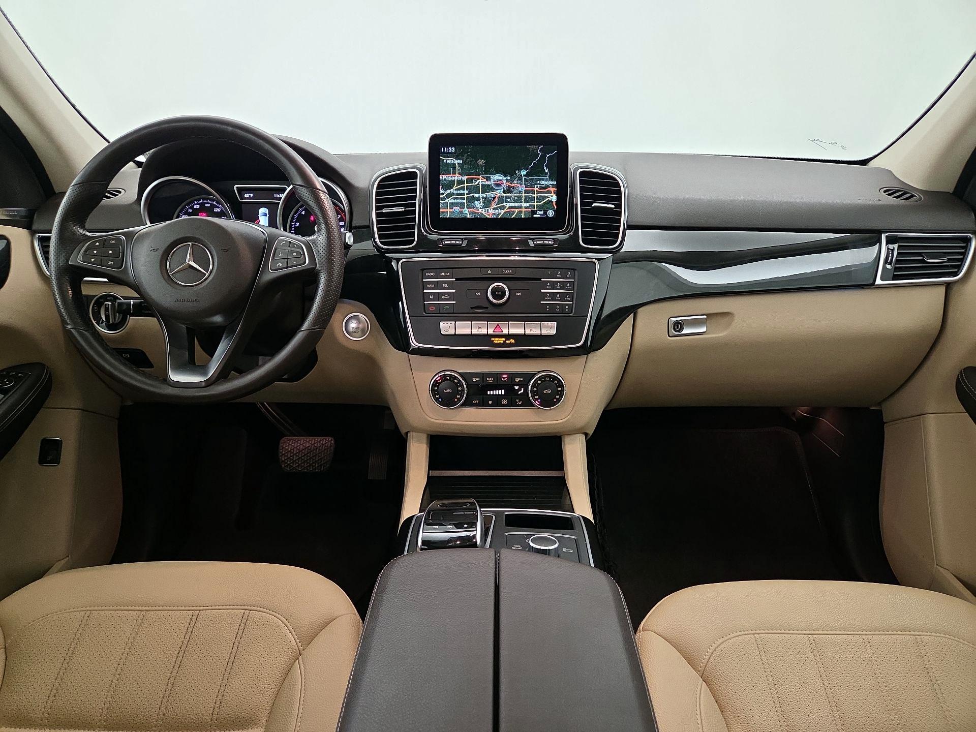 Thumbnail: 2017 Mercedes-Benz GLE - 9