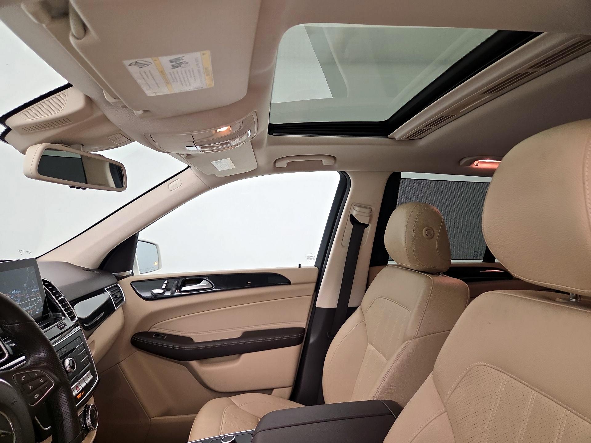 Thumbnail: 2017 Mercedes-Benz GLE - 20