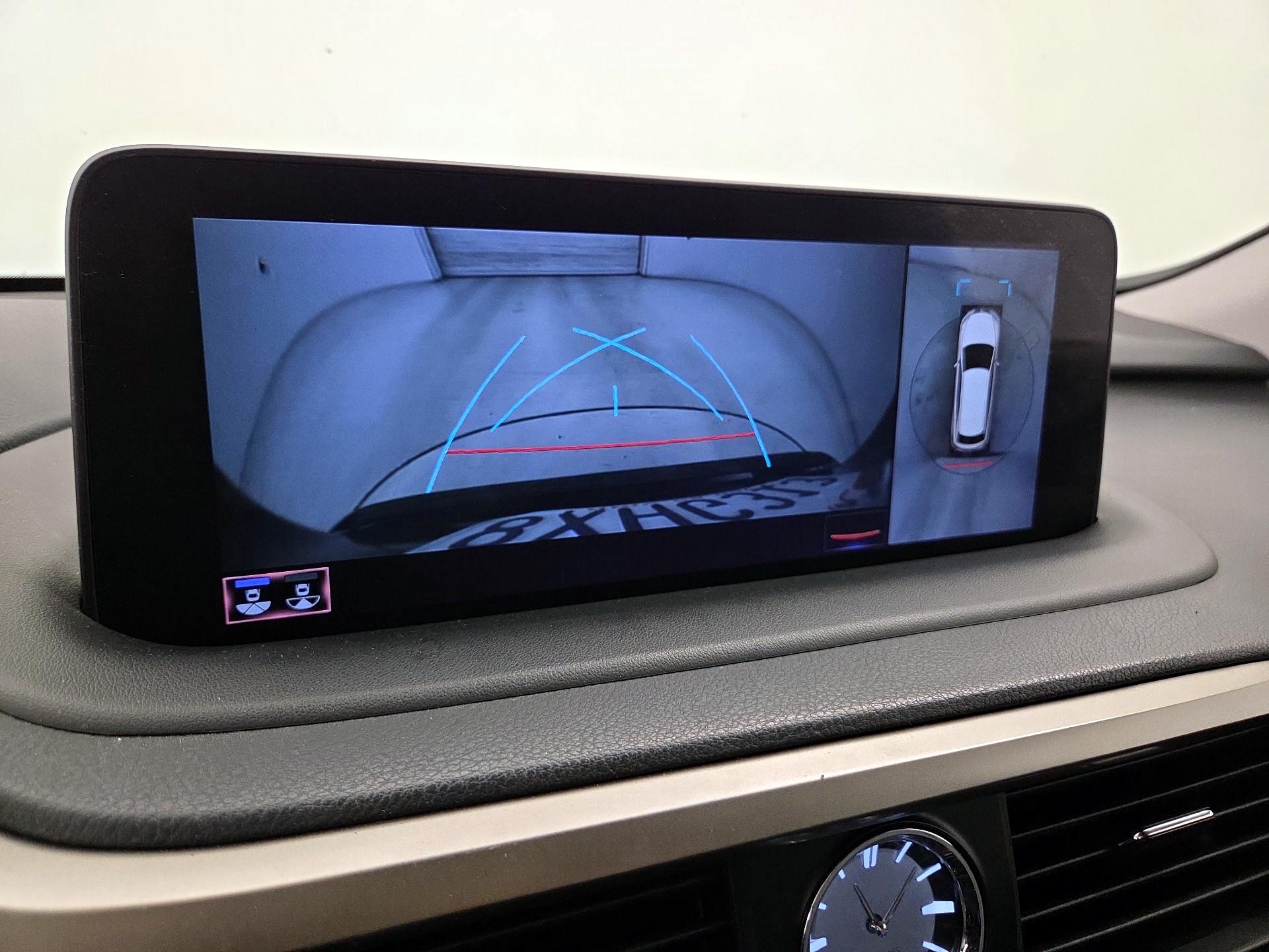 Thumbnail: 2021 Lexus RX - 15