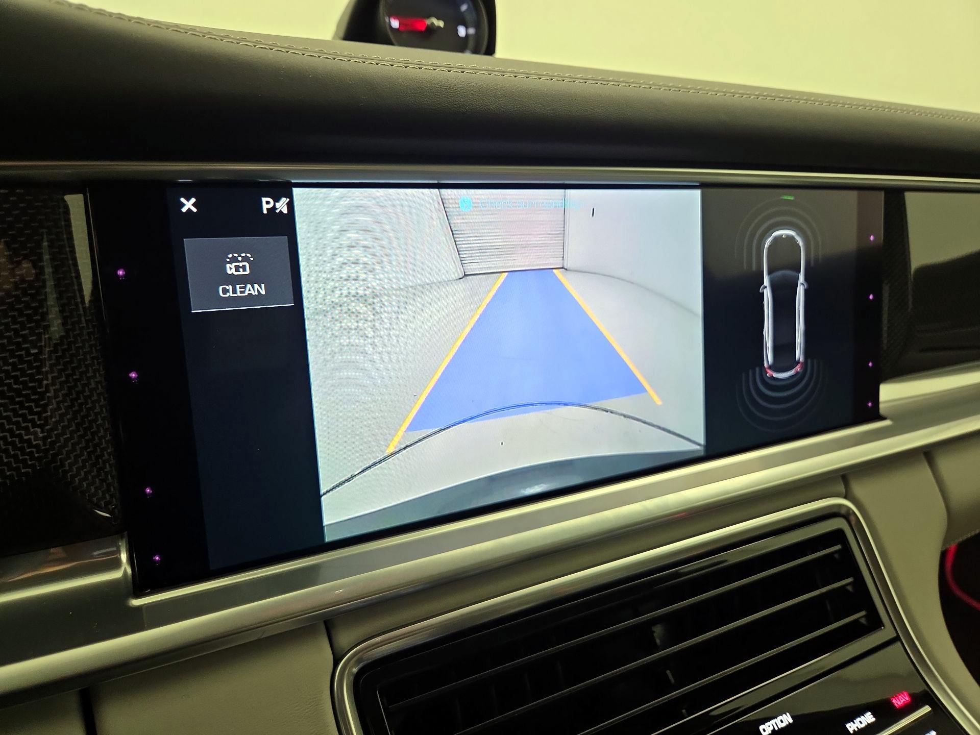 Thumbnail: 2018 Porsche Panamera - 15