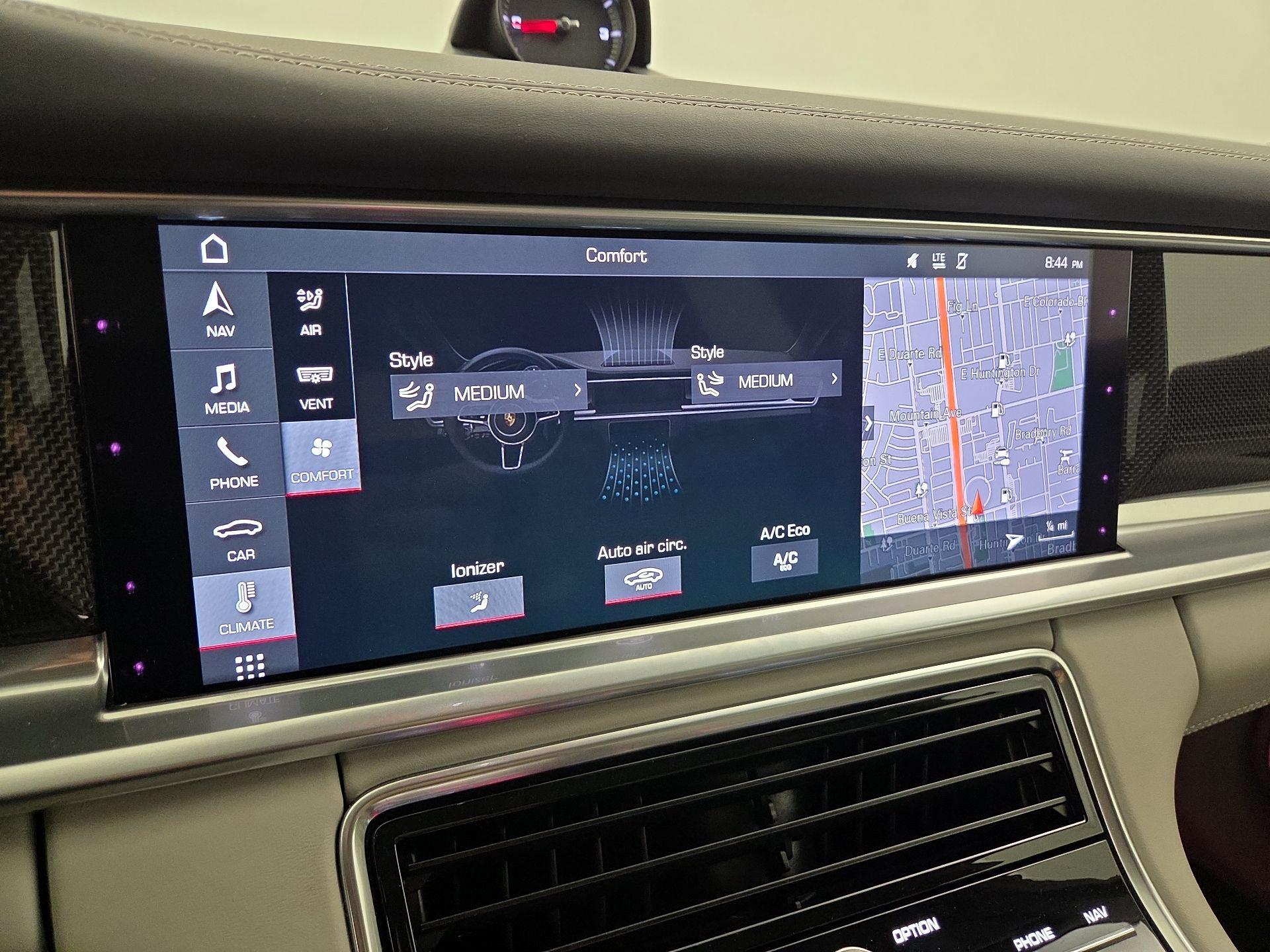 Thumbnail: 2018 Porsche Panamera - 17