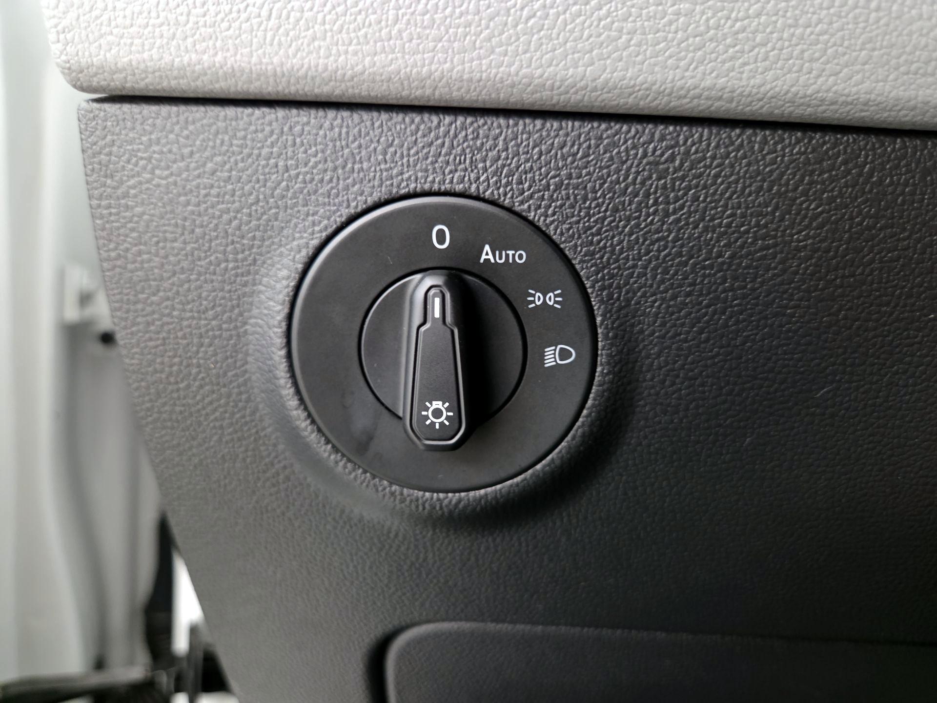 Thumbnail: 2022 Volkswagen Taos - 13