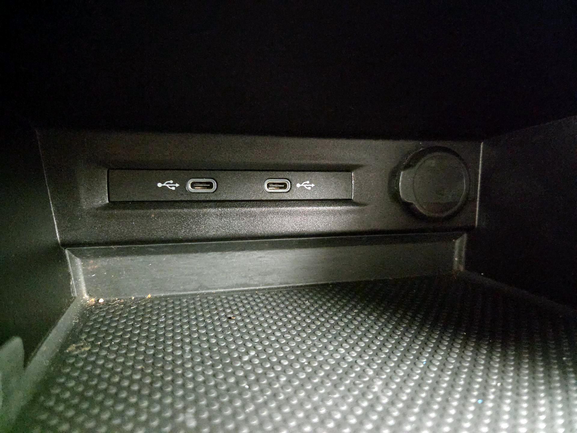 Thumbnail: 2022 Volkswagen Taos - 18