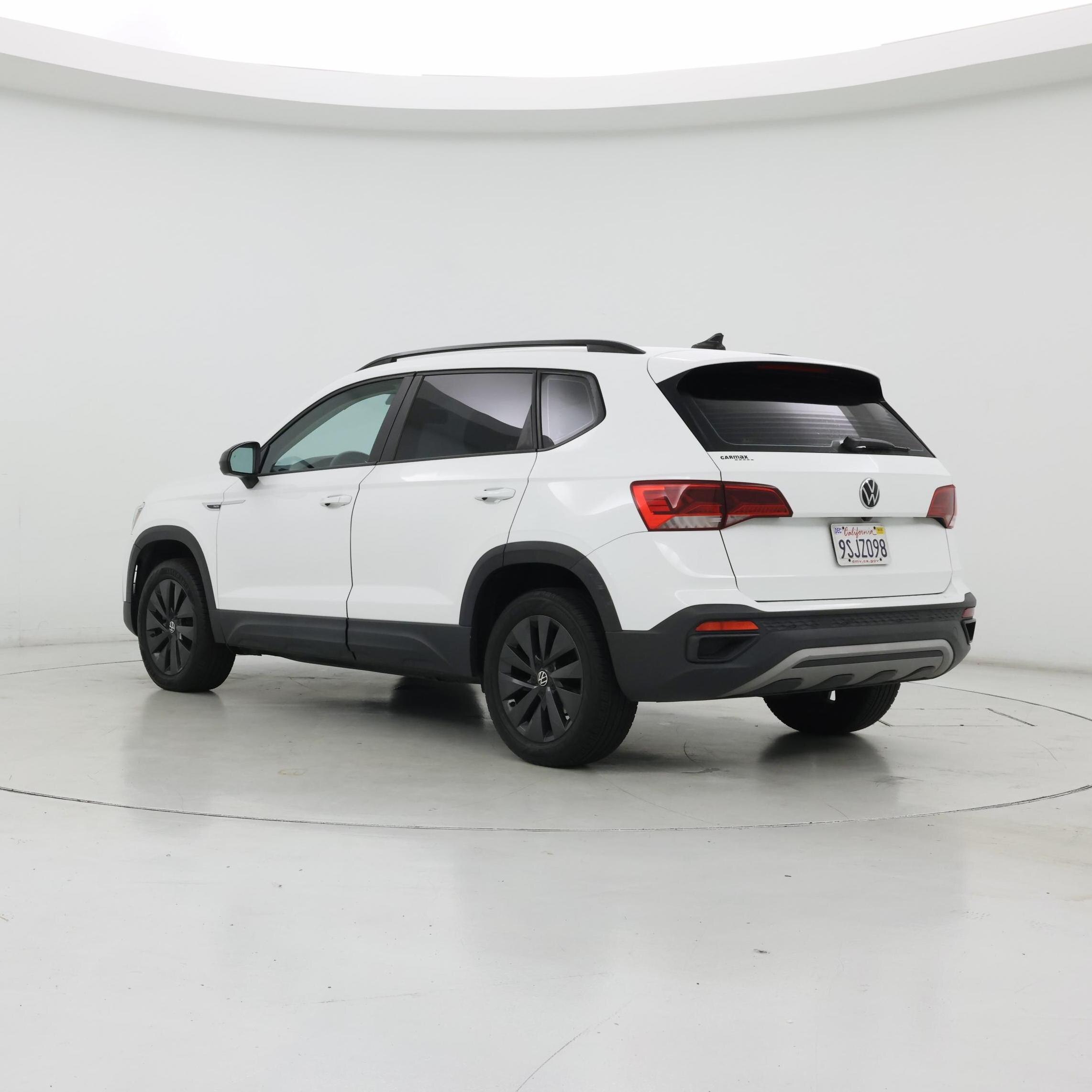 Thumbnail: 2022 Volkswagen Taos - 2