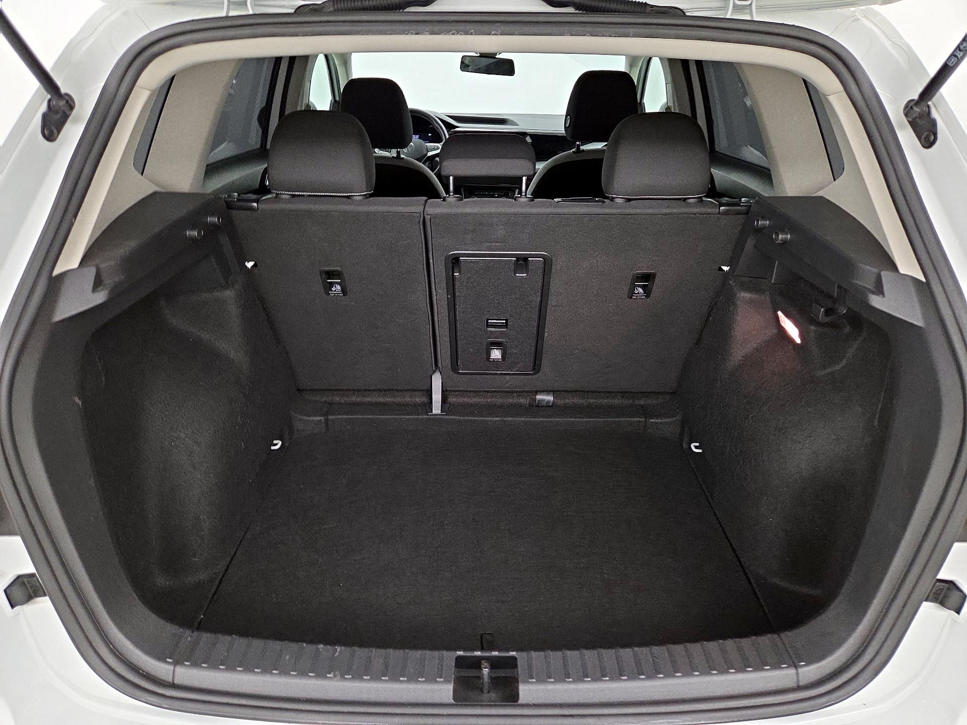 Thumbnail: 2022 Volkswagen Taos - 20