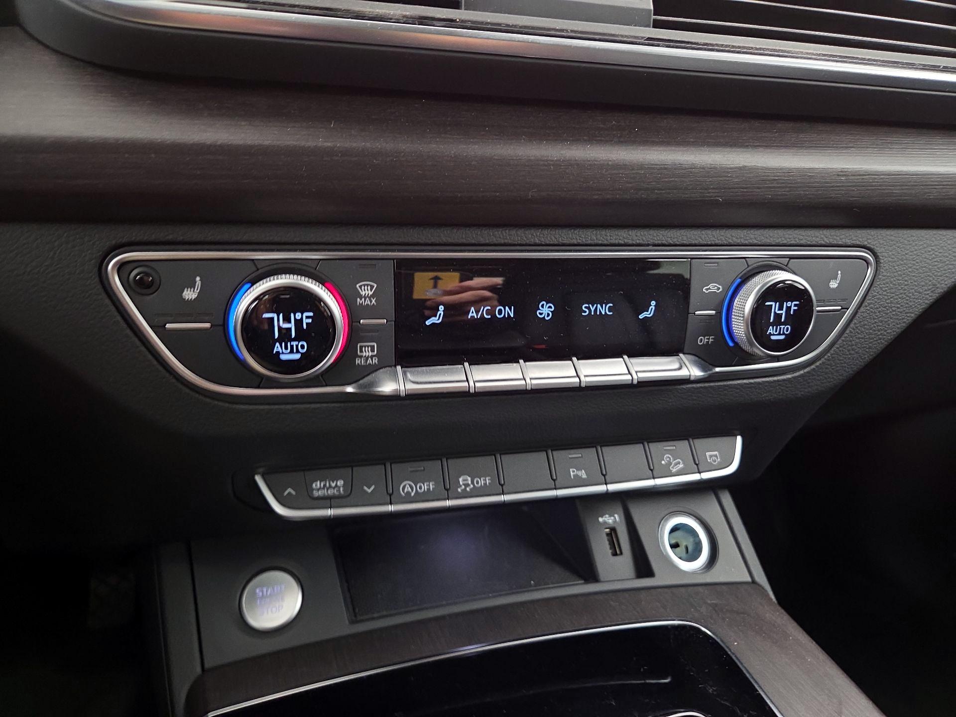 Thumbnail: 2023 Audi Q5 - 16