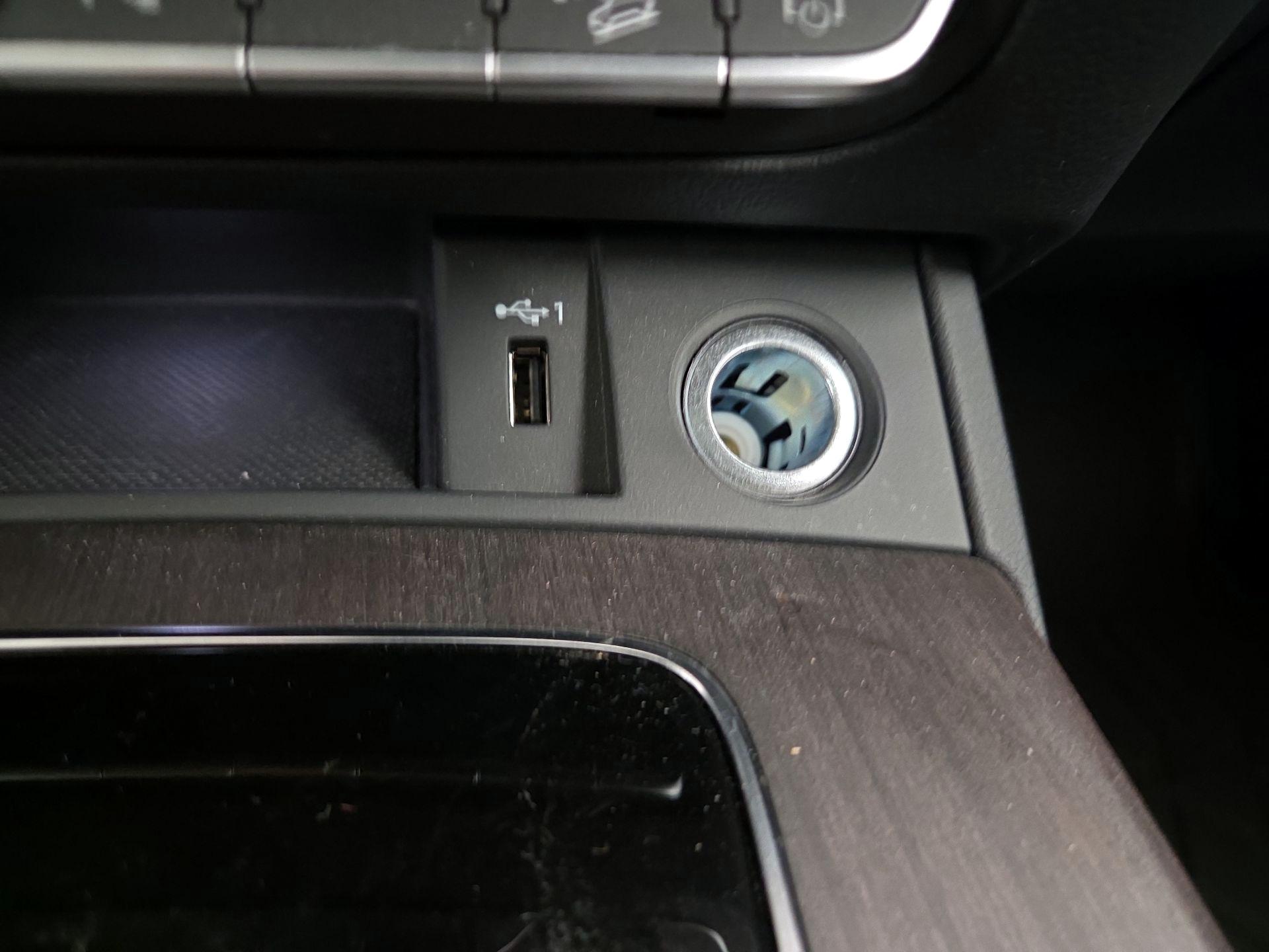 Thumbnail: 2023 Audi Q5 - 18