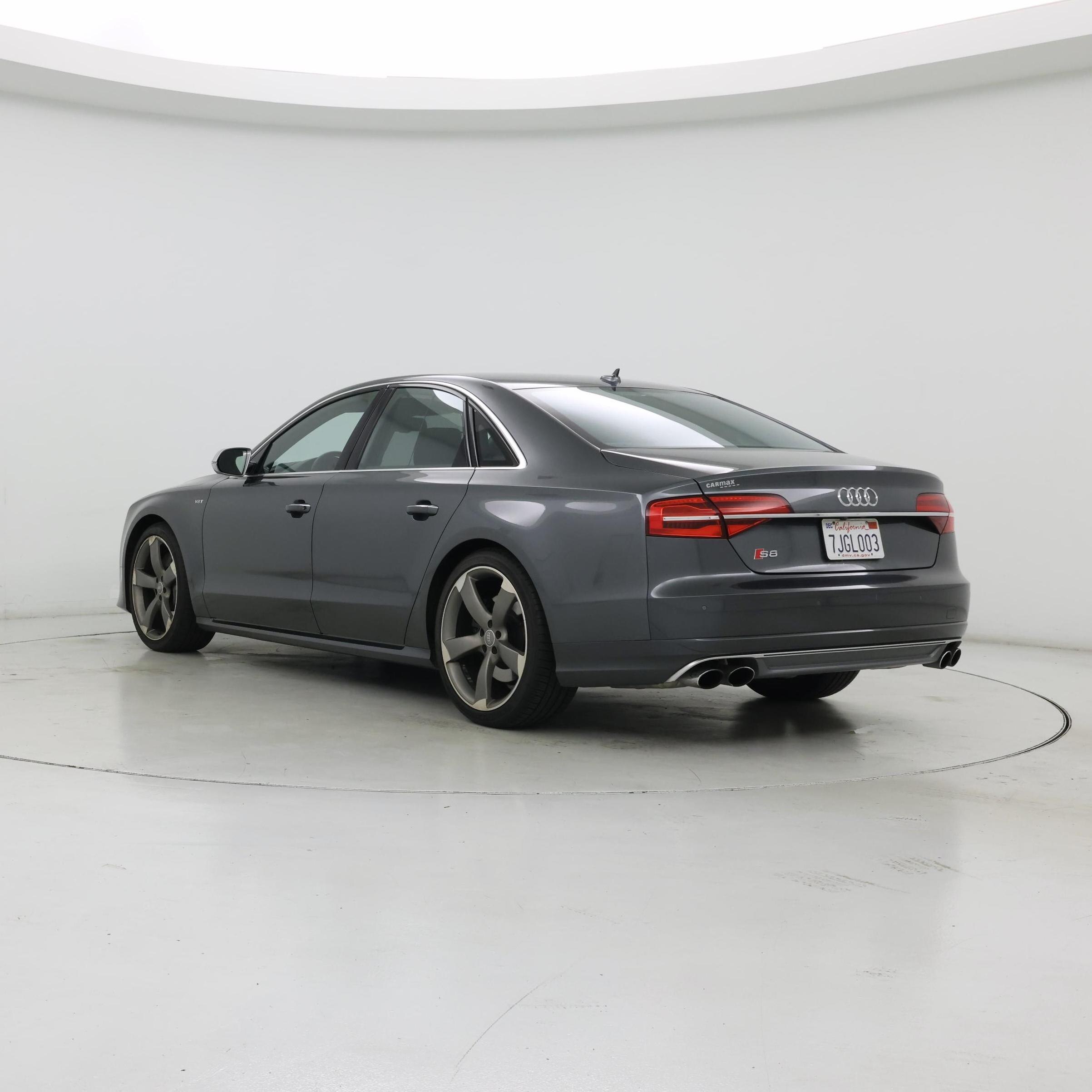 Thumbnail: 2015 Audi S8 - 2