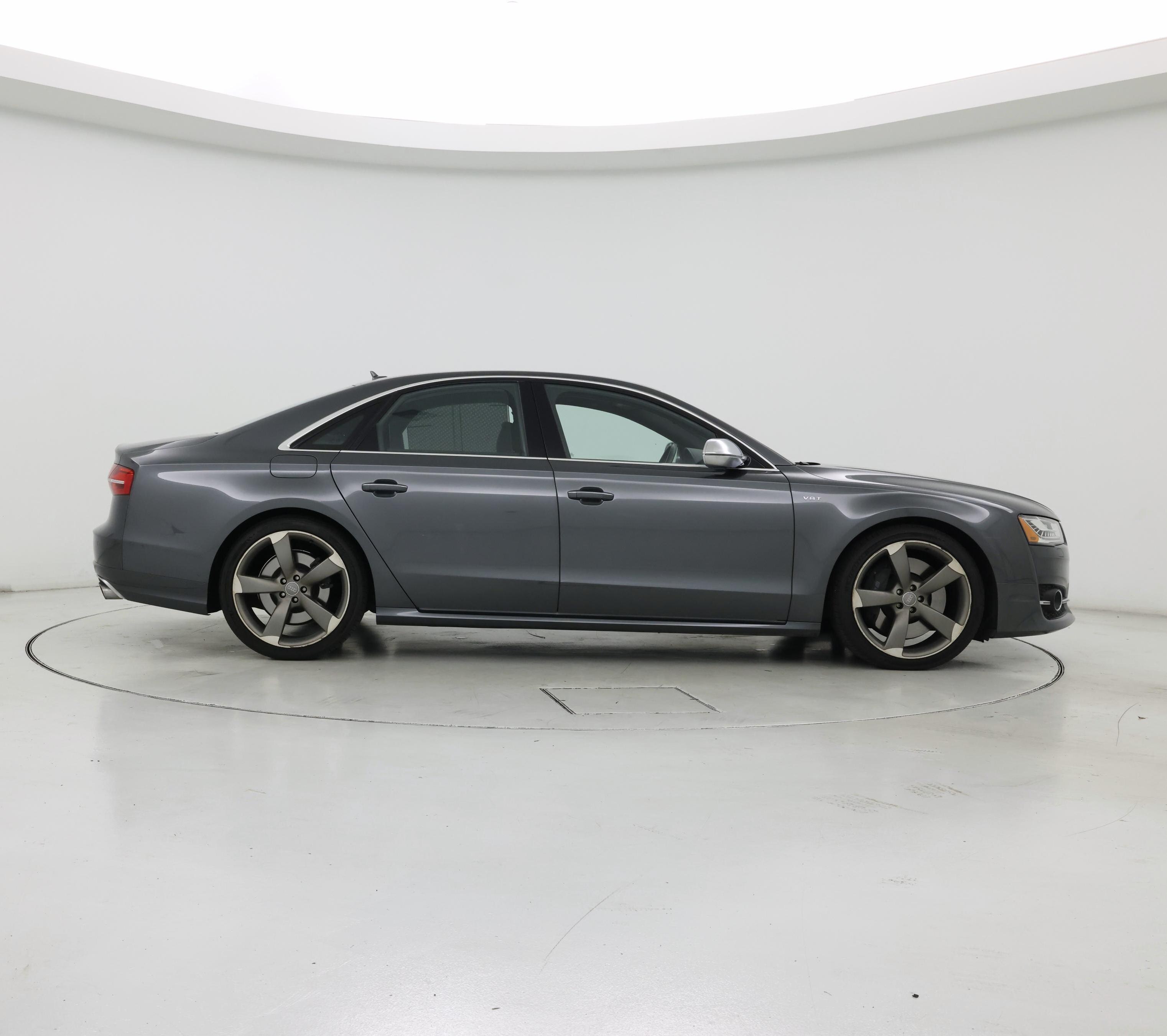 Thumbnail: 2015 Audi S8 - 7