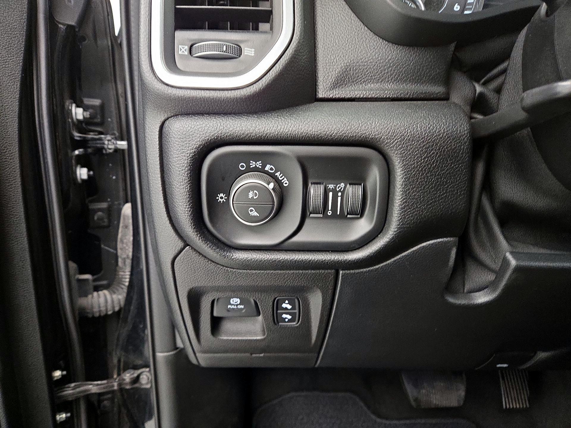 Thumbnail: 2022 RAM 1500 - 13