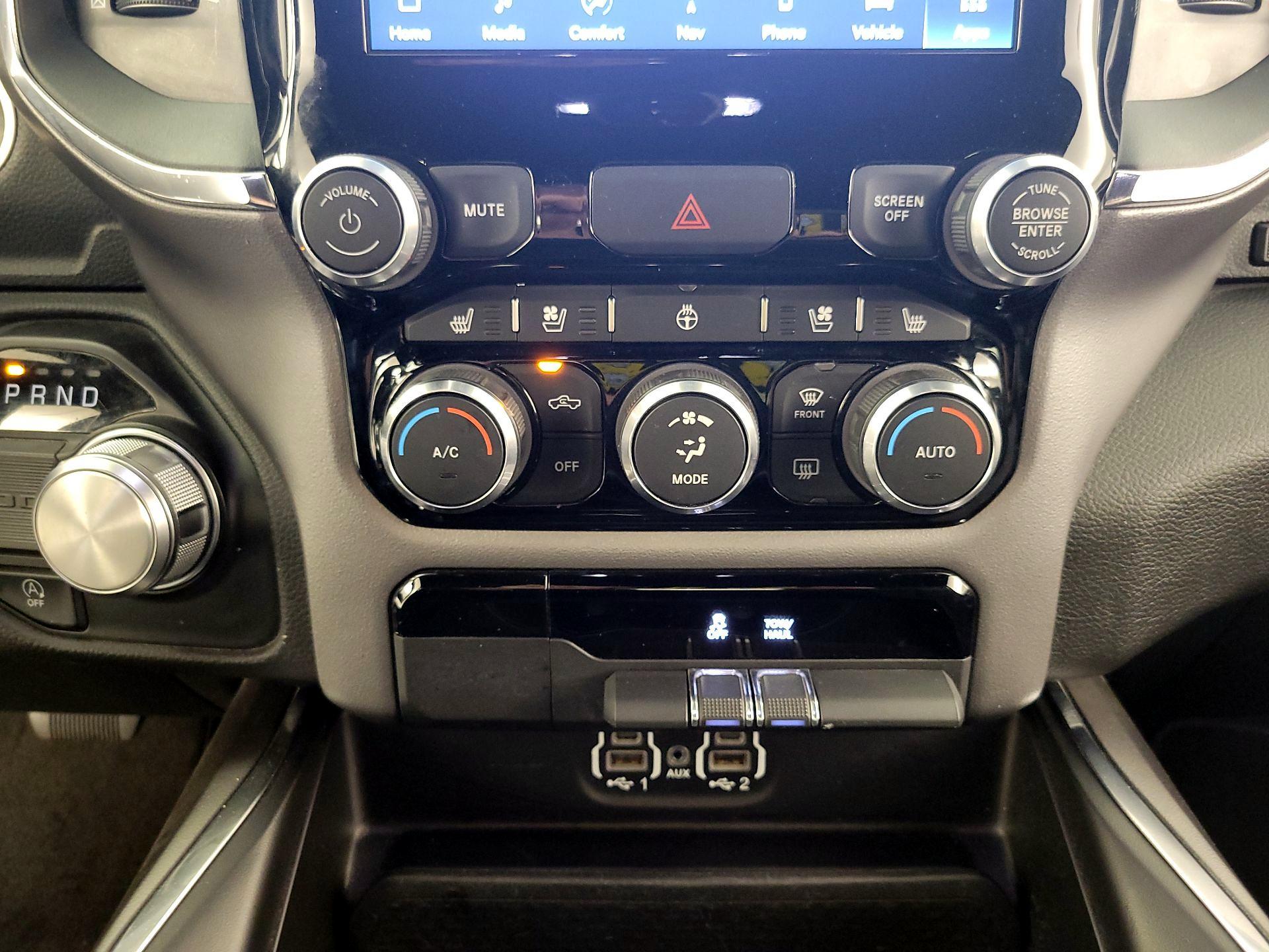 Thumbnail: 2024 RAM 1500 - 17