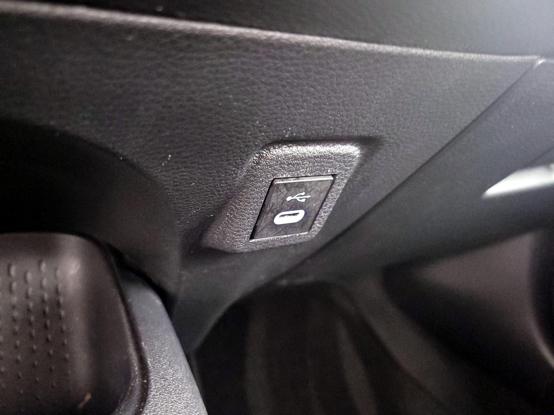 Thumbnail: 2024 Toyota Corolla - 18