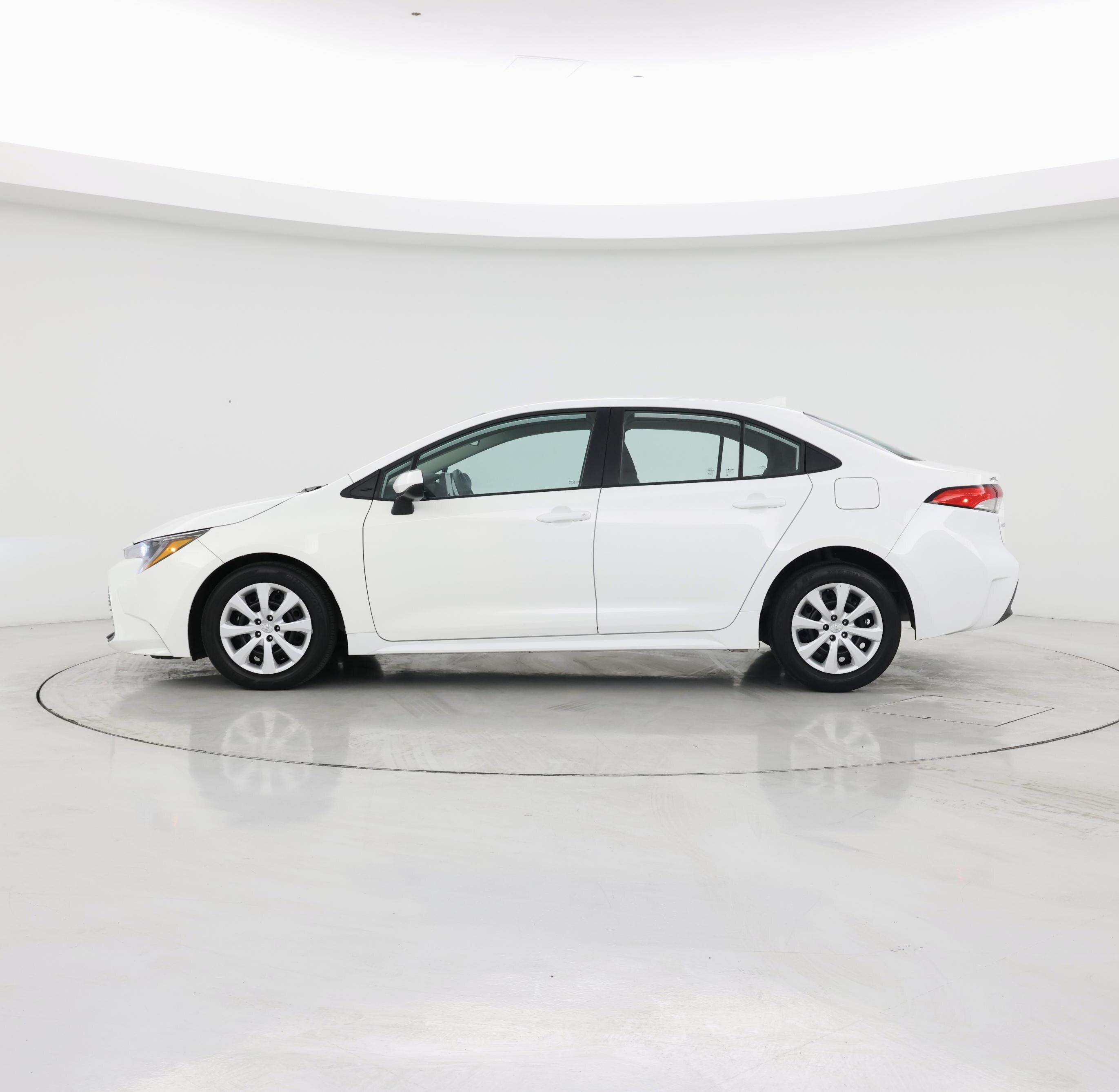 Thumbnail: 2024 Toyota Corolla - 3