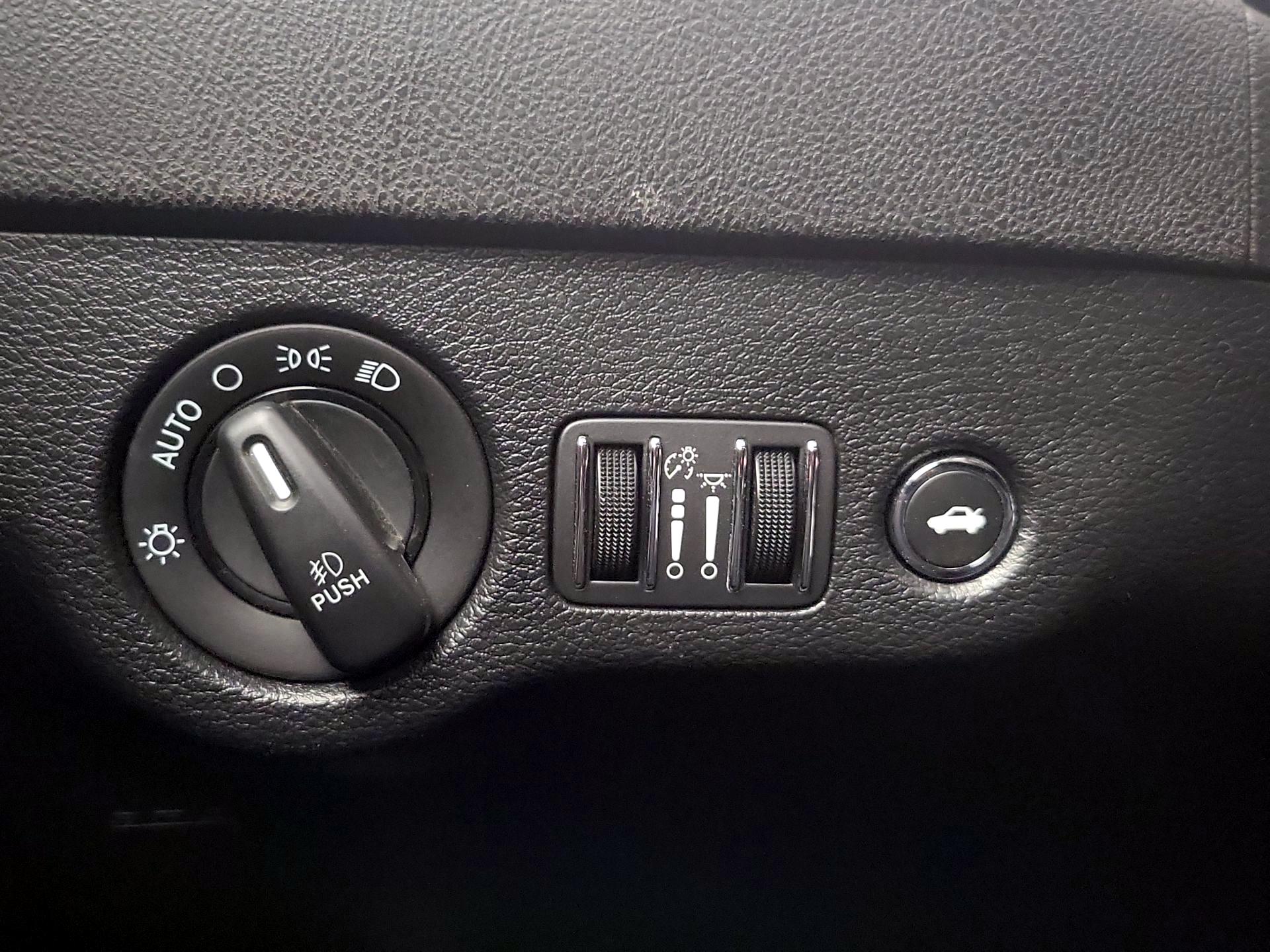 Thumbnail: 2022 Dodge Charger - 13