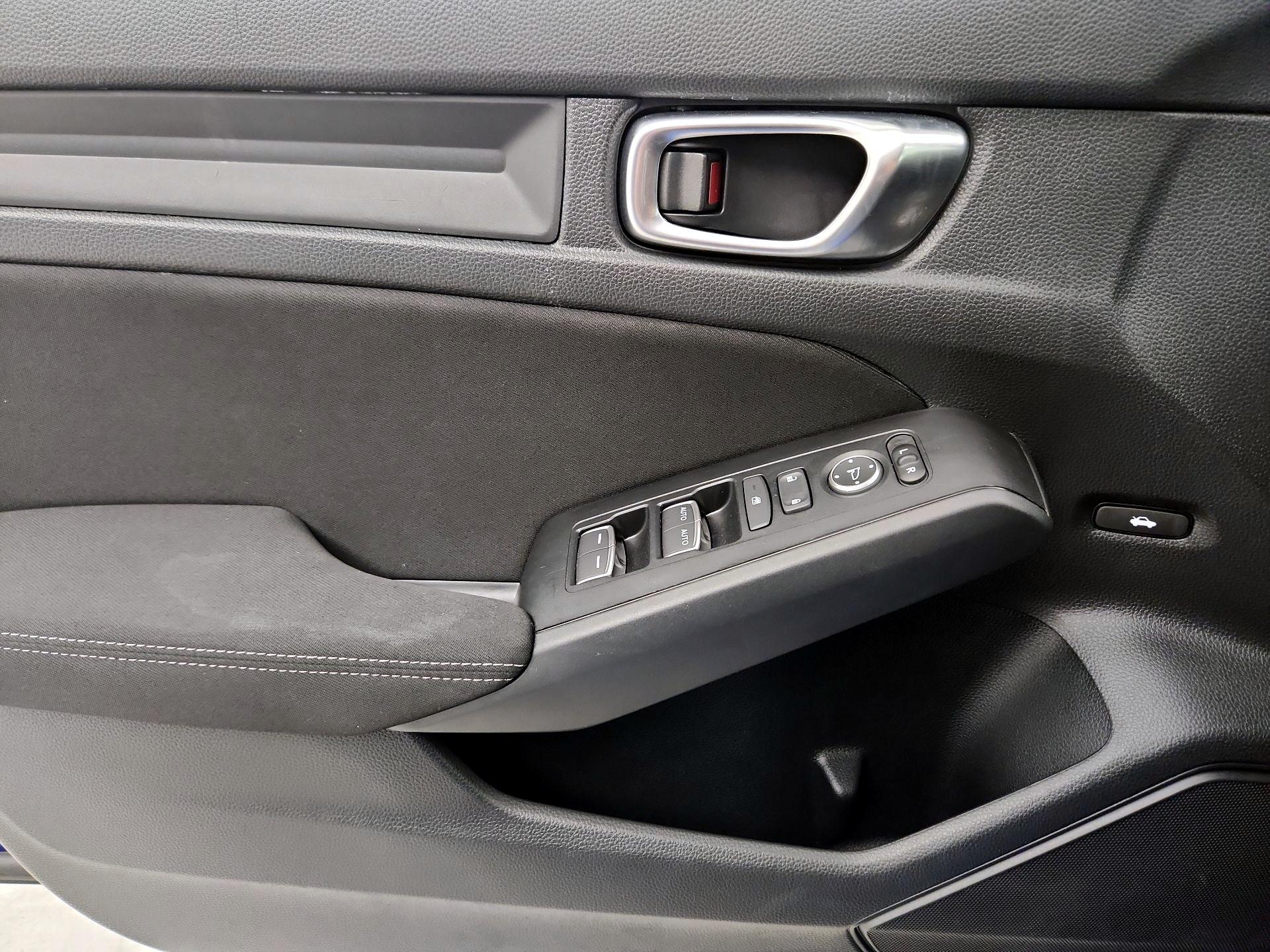 Thumbnail: 2024 Honda Civic - 12