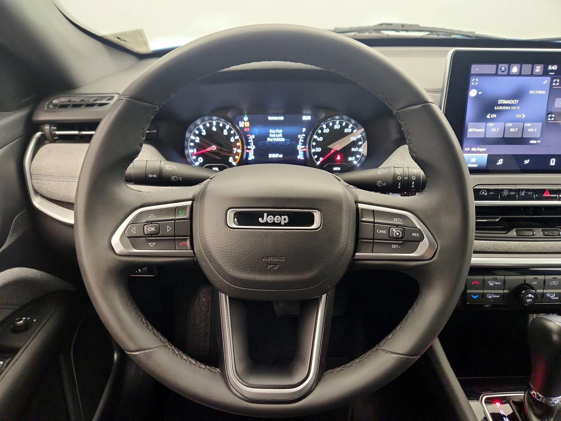 Thumbnail: 2023 Jeep Compass - 10