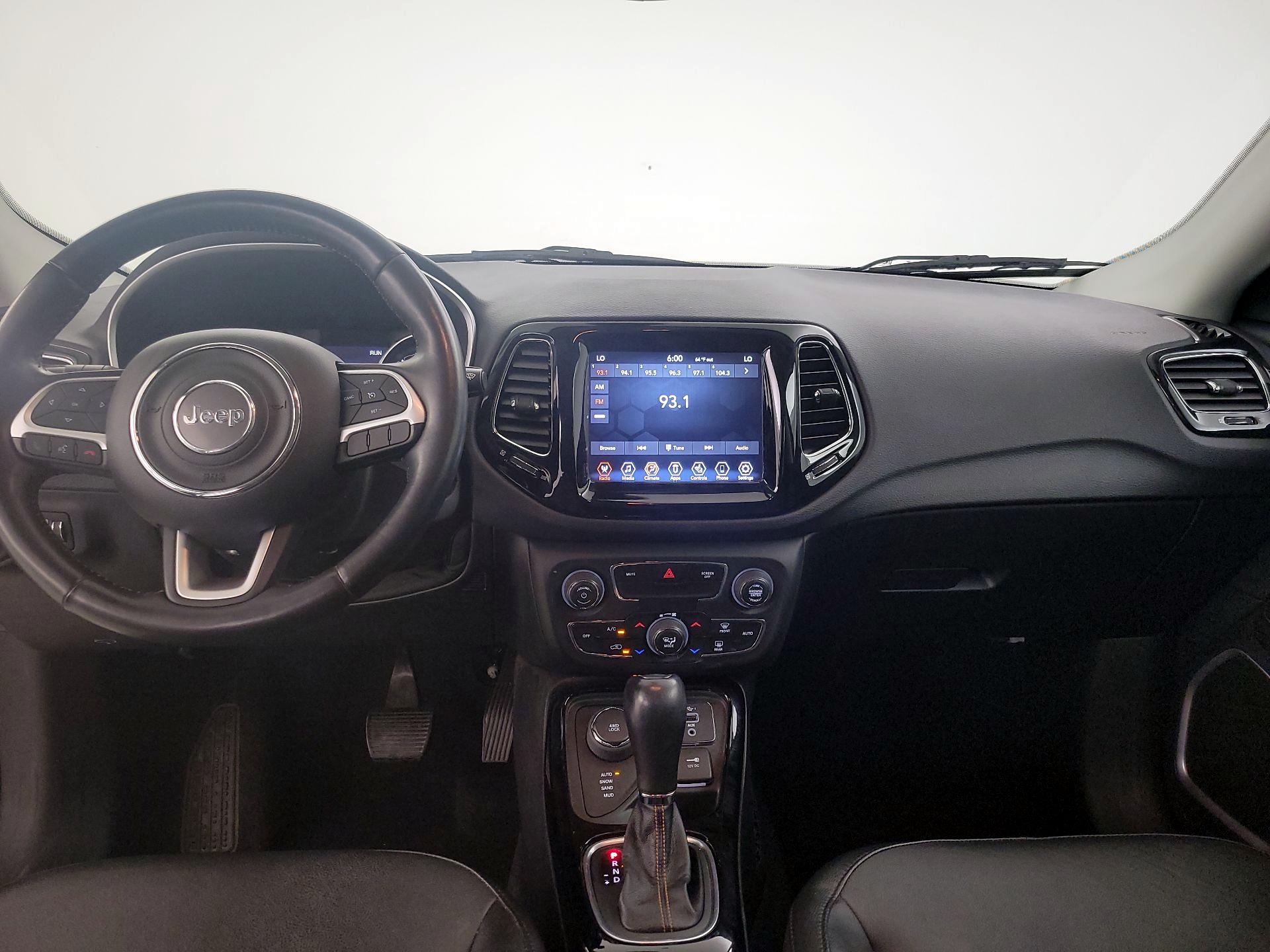 Thumbnail: 2020 Jeep Compass - 9