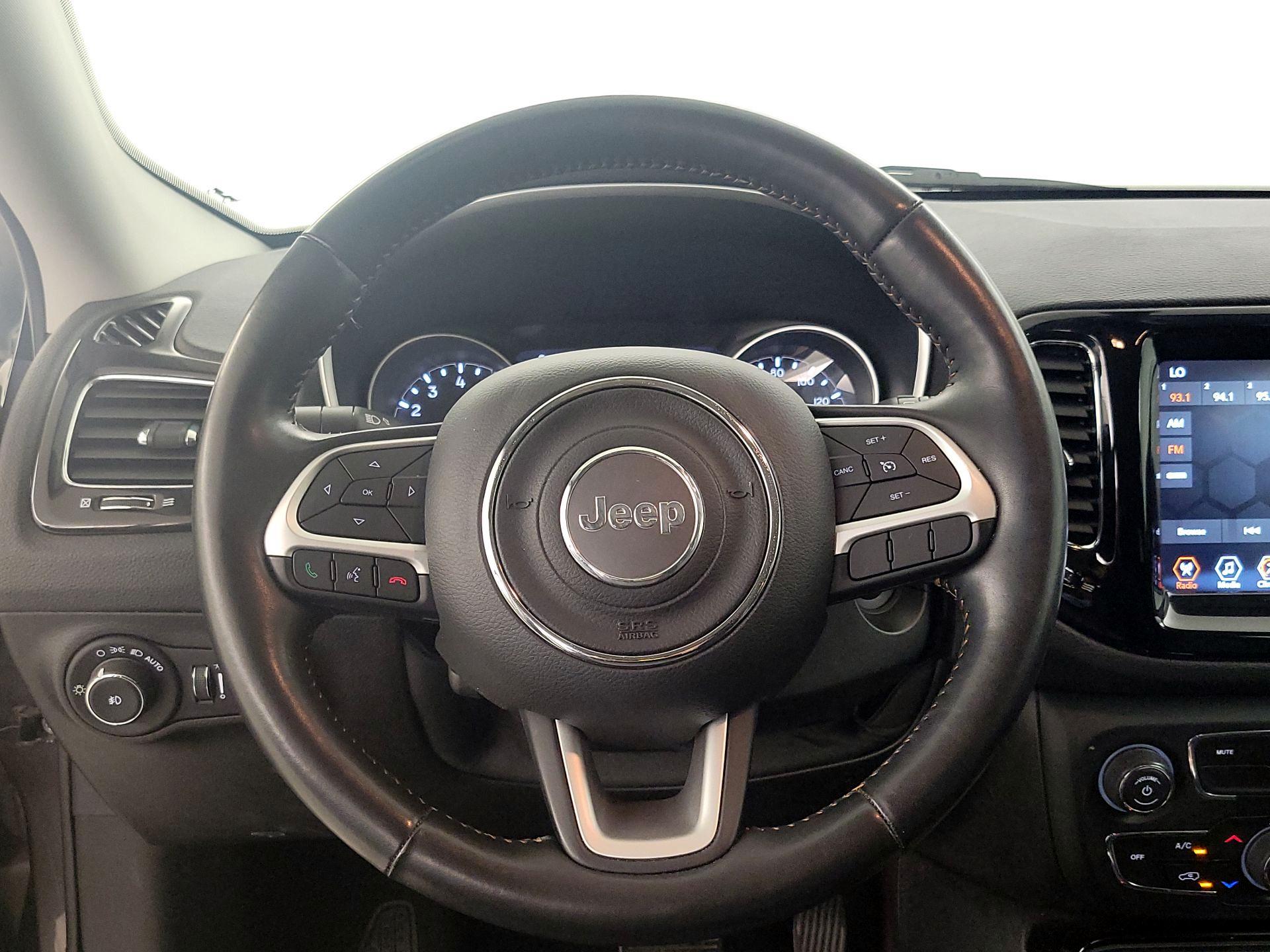 Thumbnail: 2020 Jeep Compass - 10