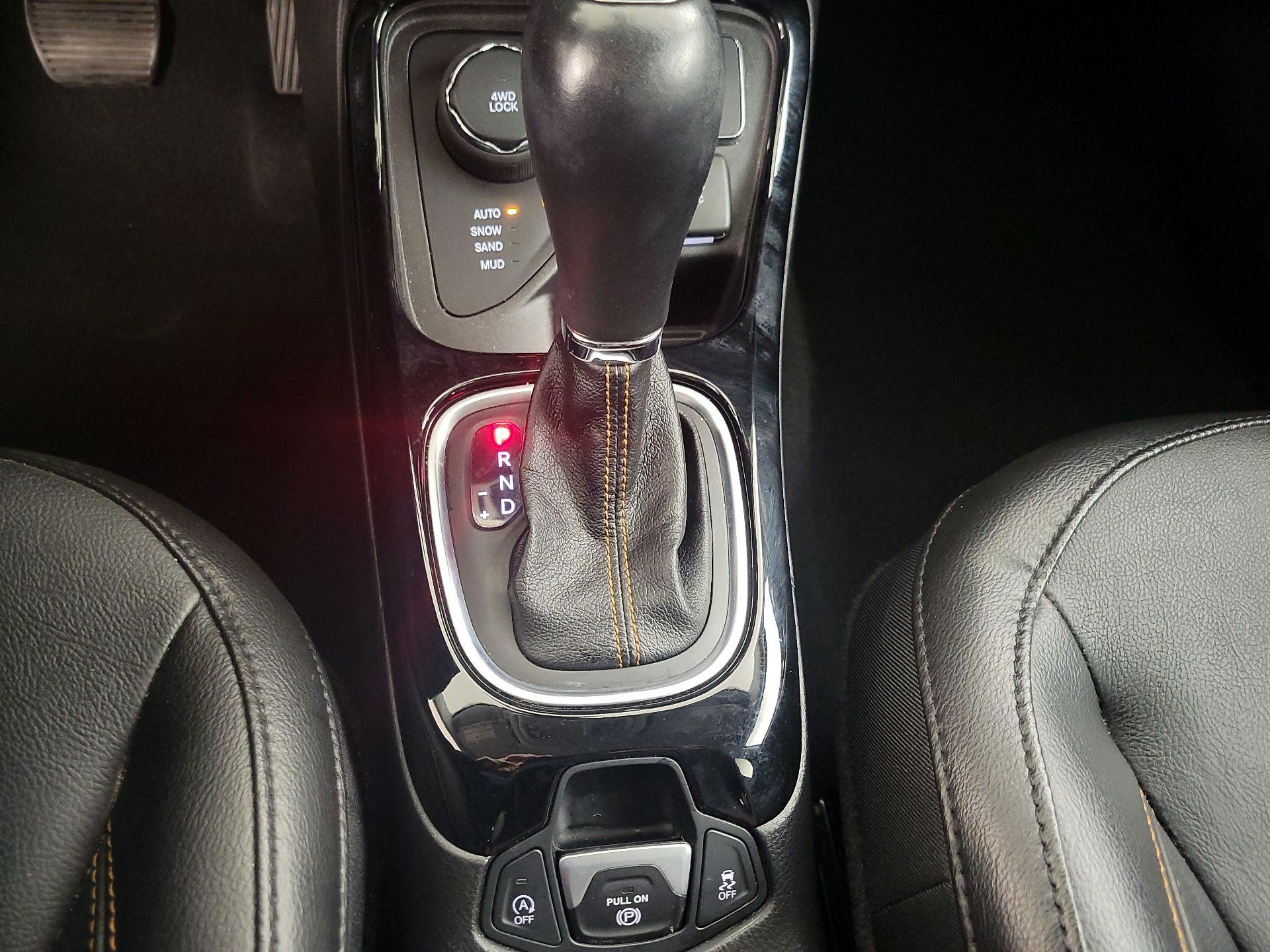 Thumbnail: 2020 Jeep Compass - 17