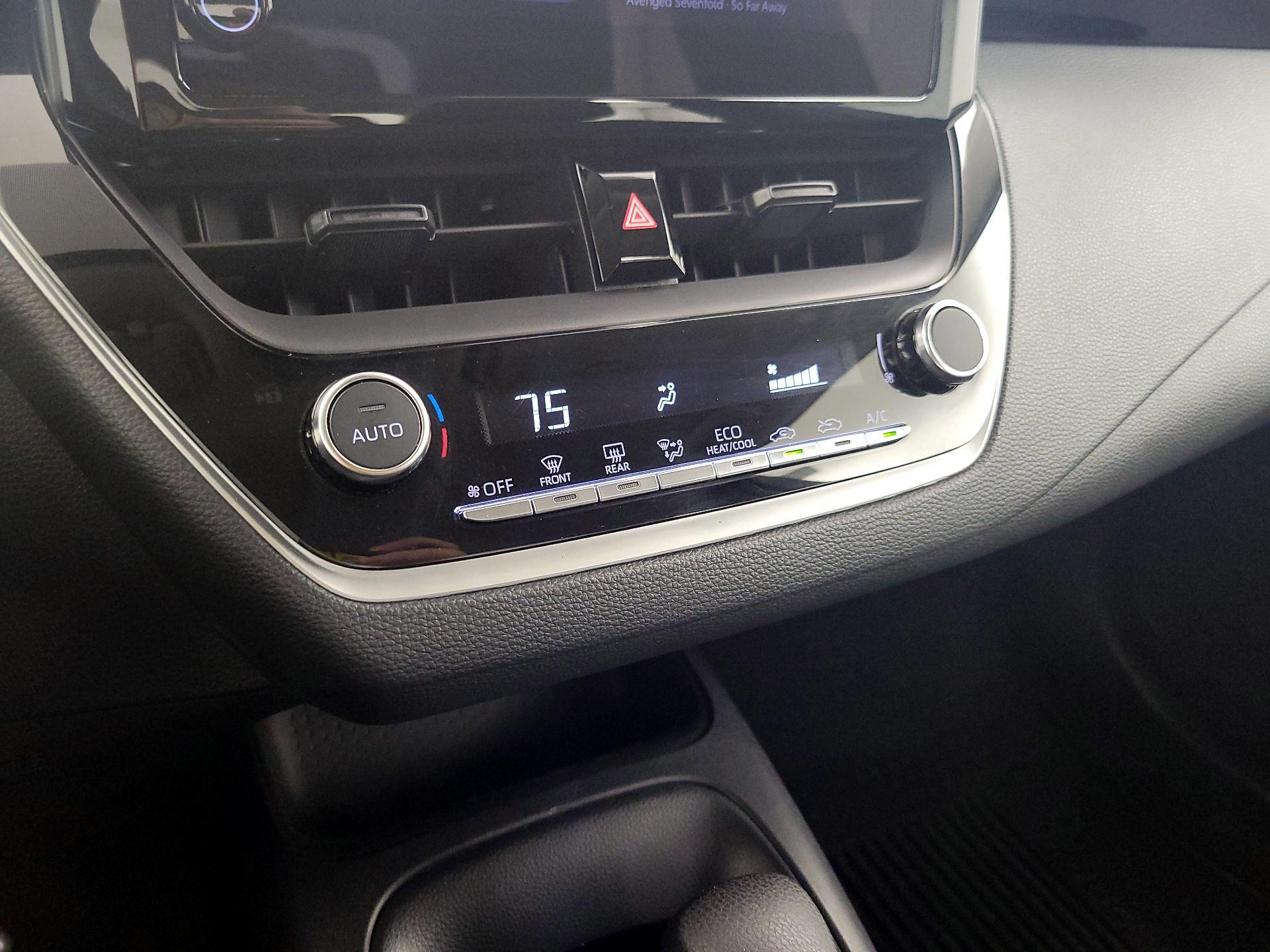 Thumbnail: 2024 Toyota Corolla - 16