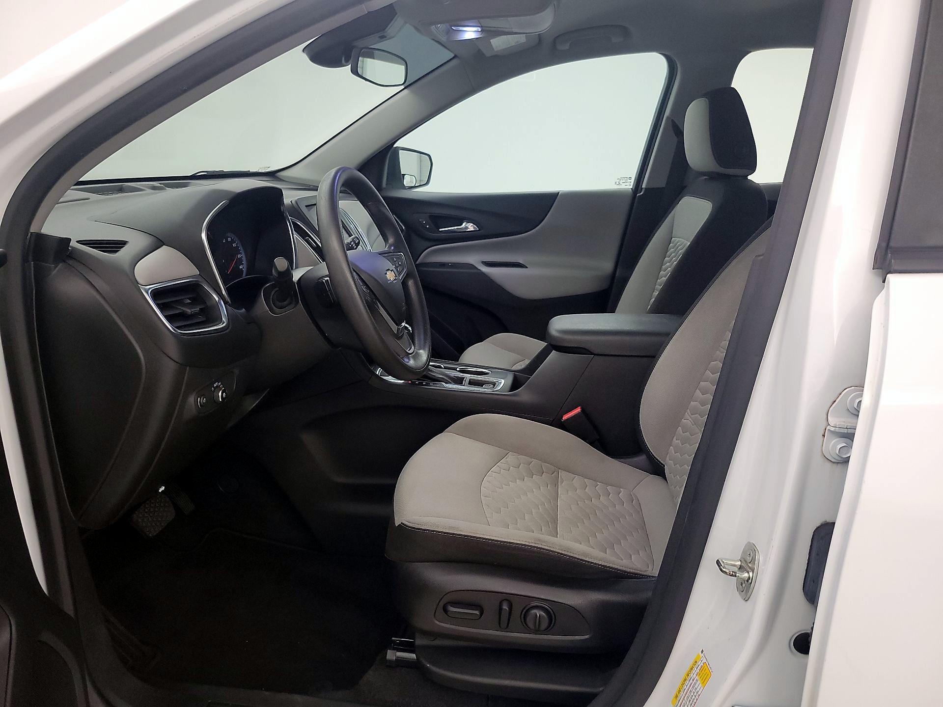 Thumbnail: 2021 Chevrolet Equinox - 11