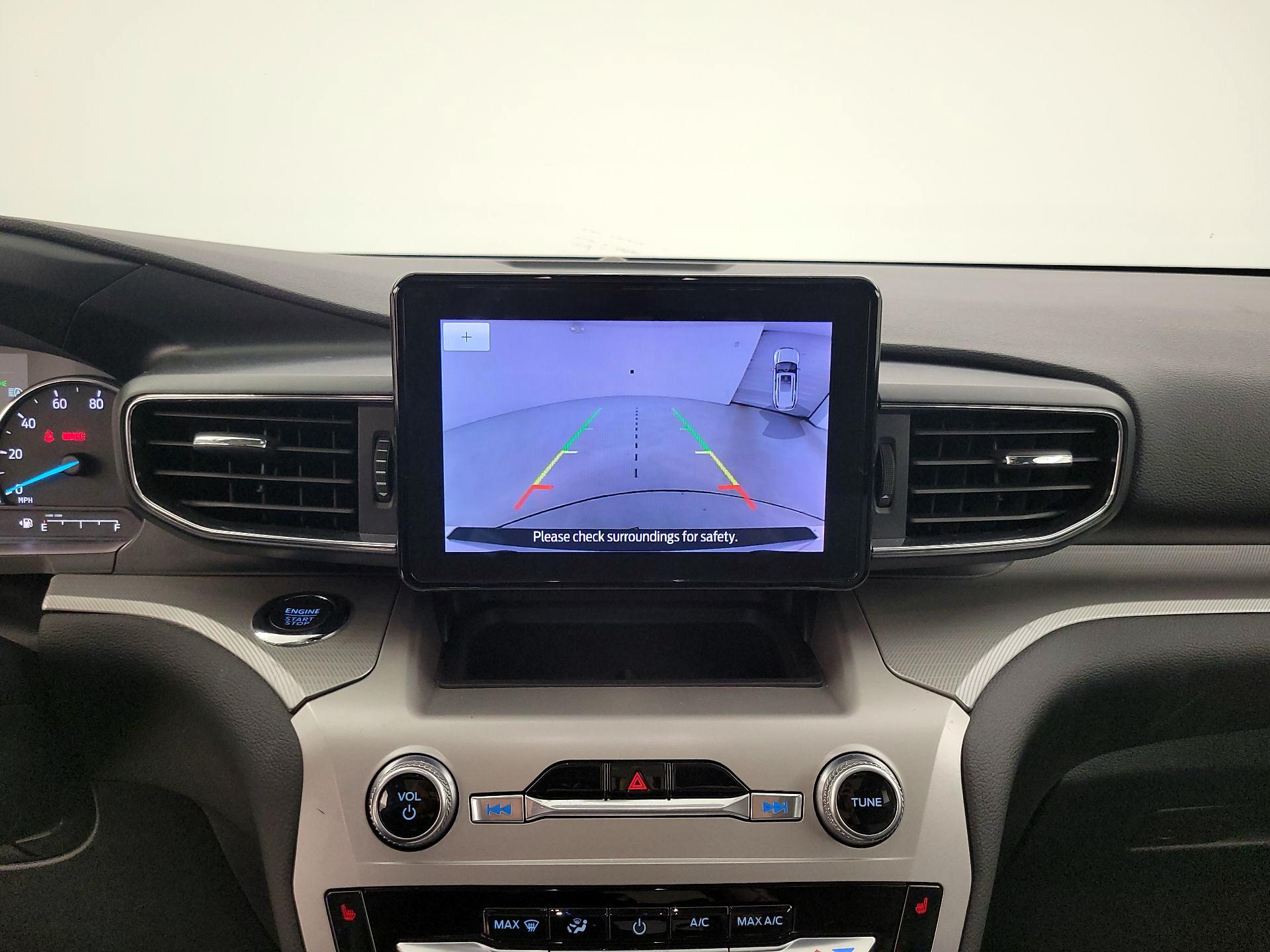 Thumbnail: 2022 Ford Explorer - 15