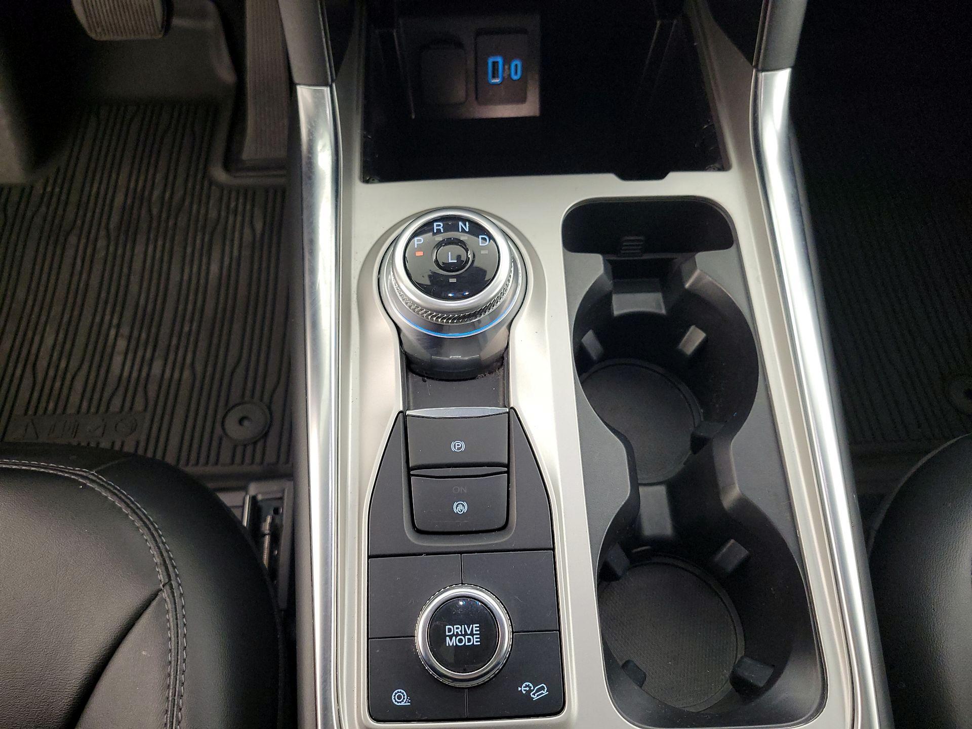 Thumbnail: 2022 Ford Explorer - 18