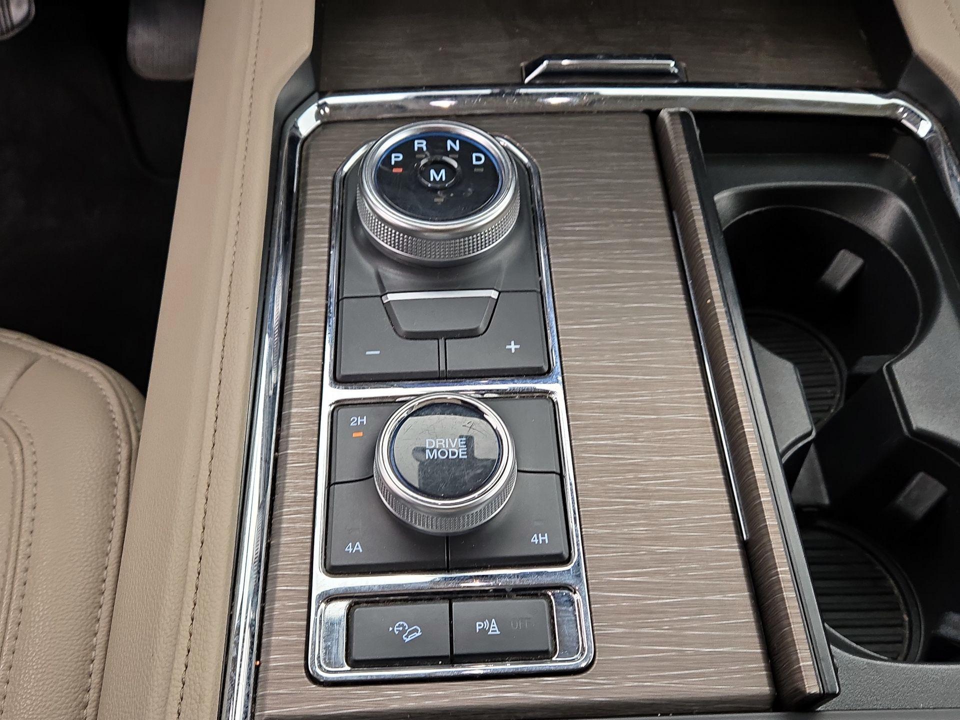 Thumbnail: 2024 Ford Expedition - 18