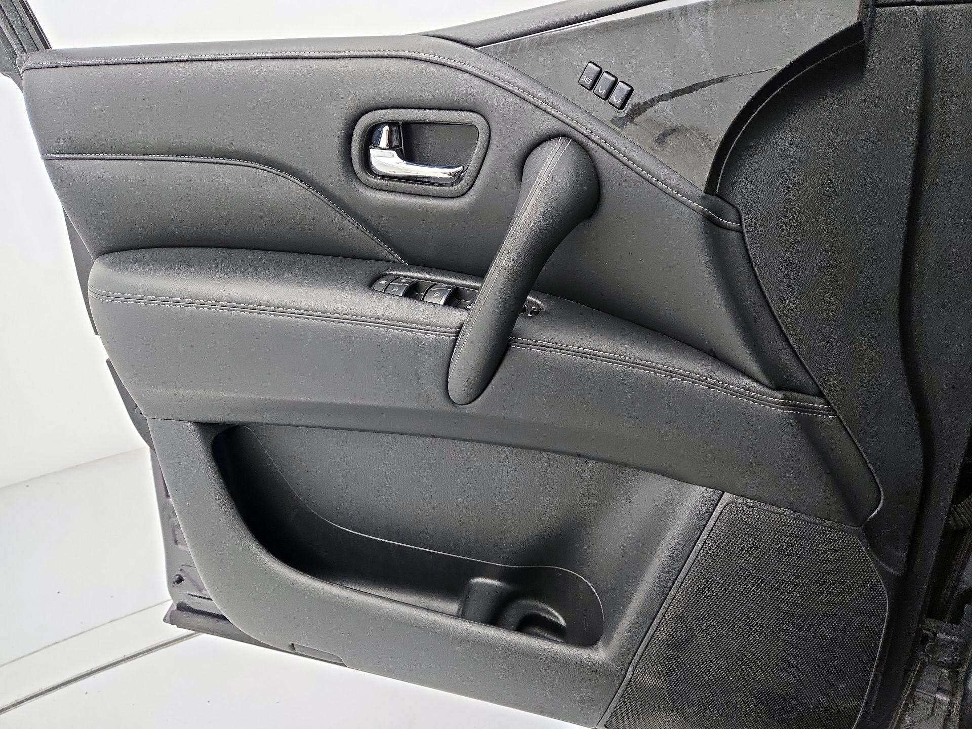 Thumbnail: 2024 INFINITI QX80 - 12