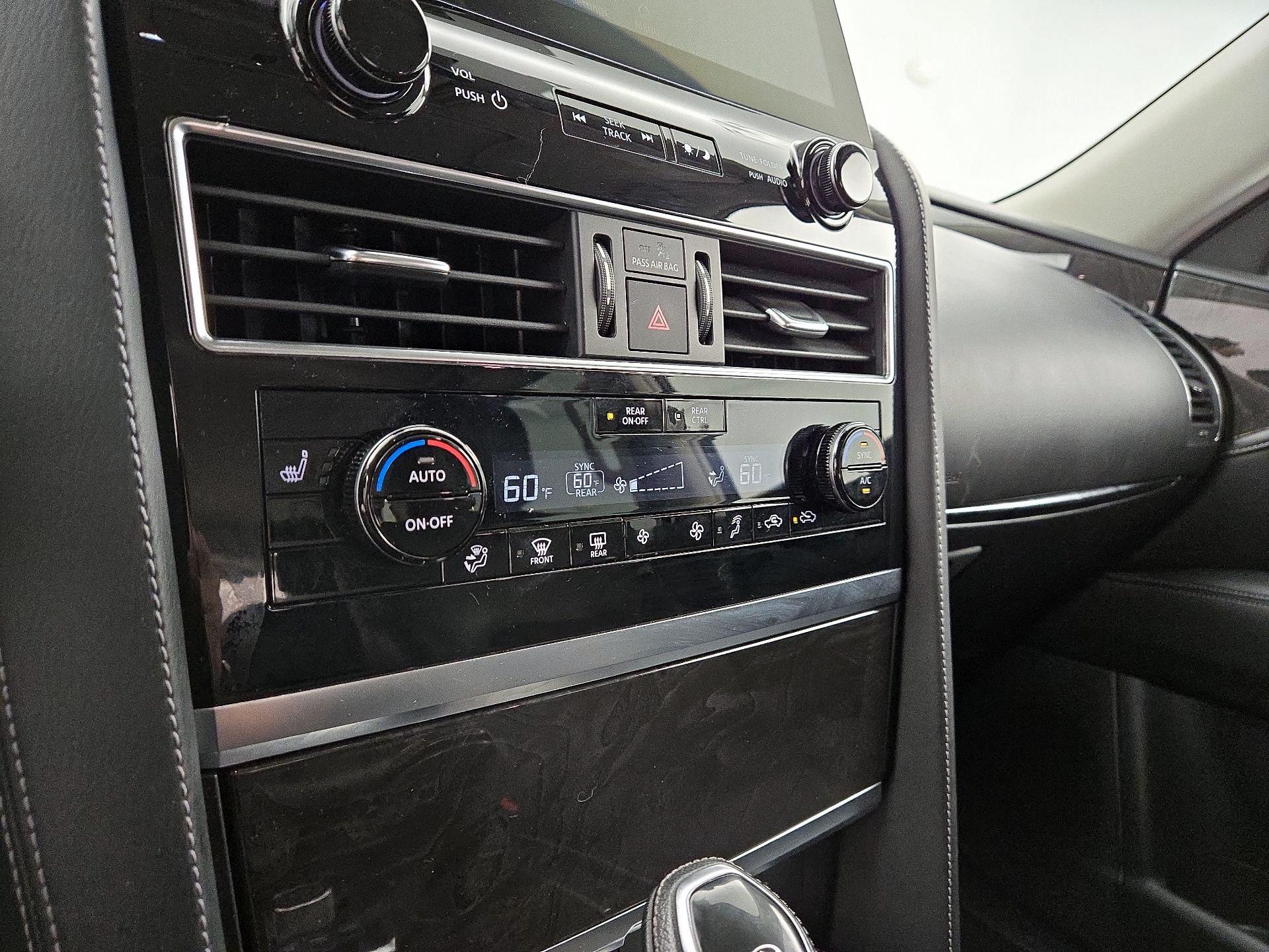 Thumbnail: 2024 INFINITI QX80 - 17