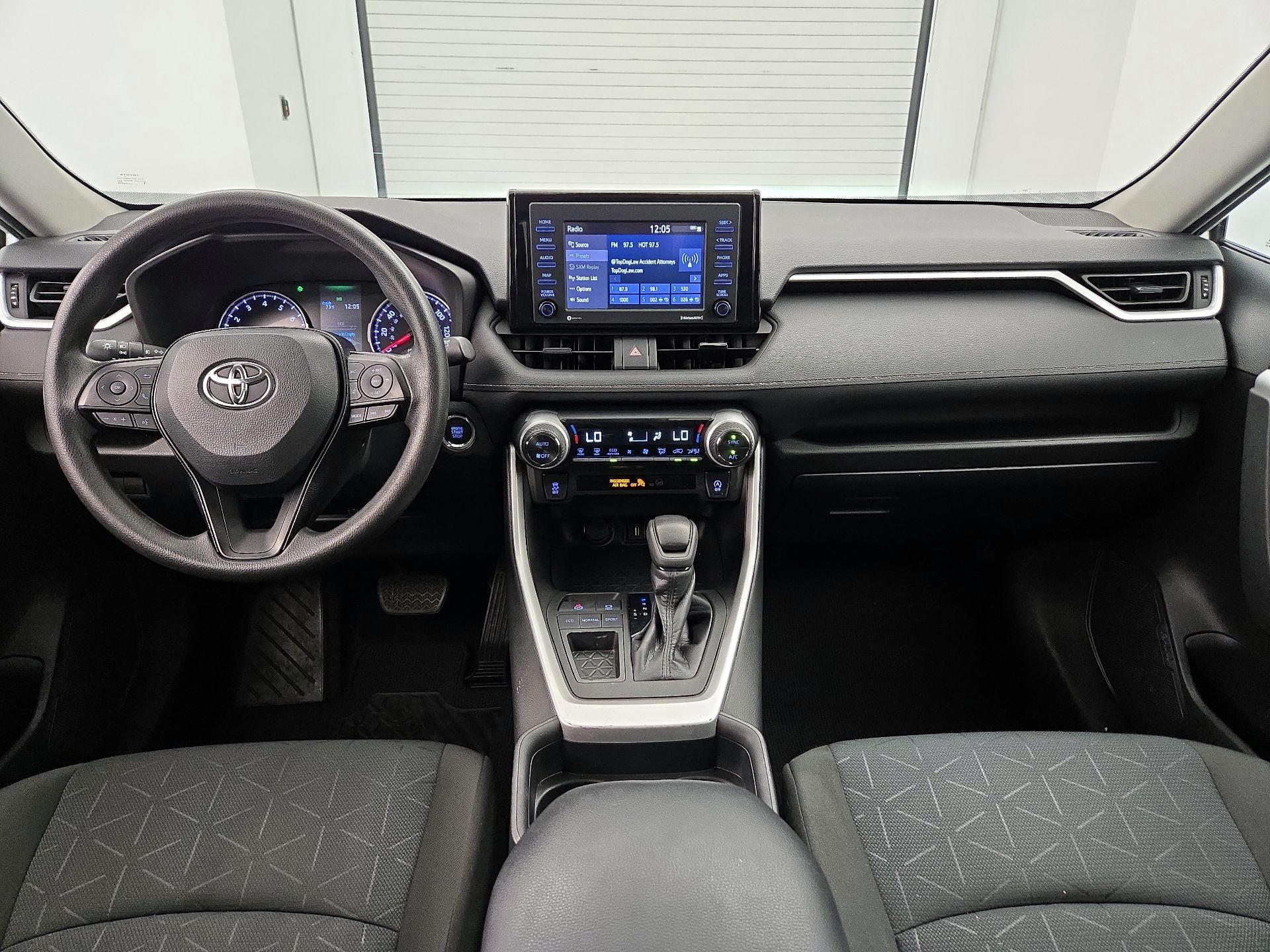 Thumbnail: 2021 Toyota RAV4 - 9